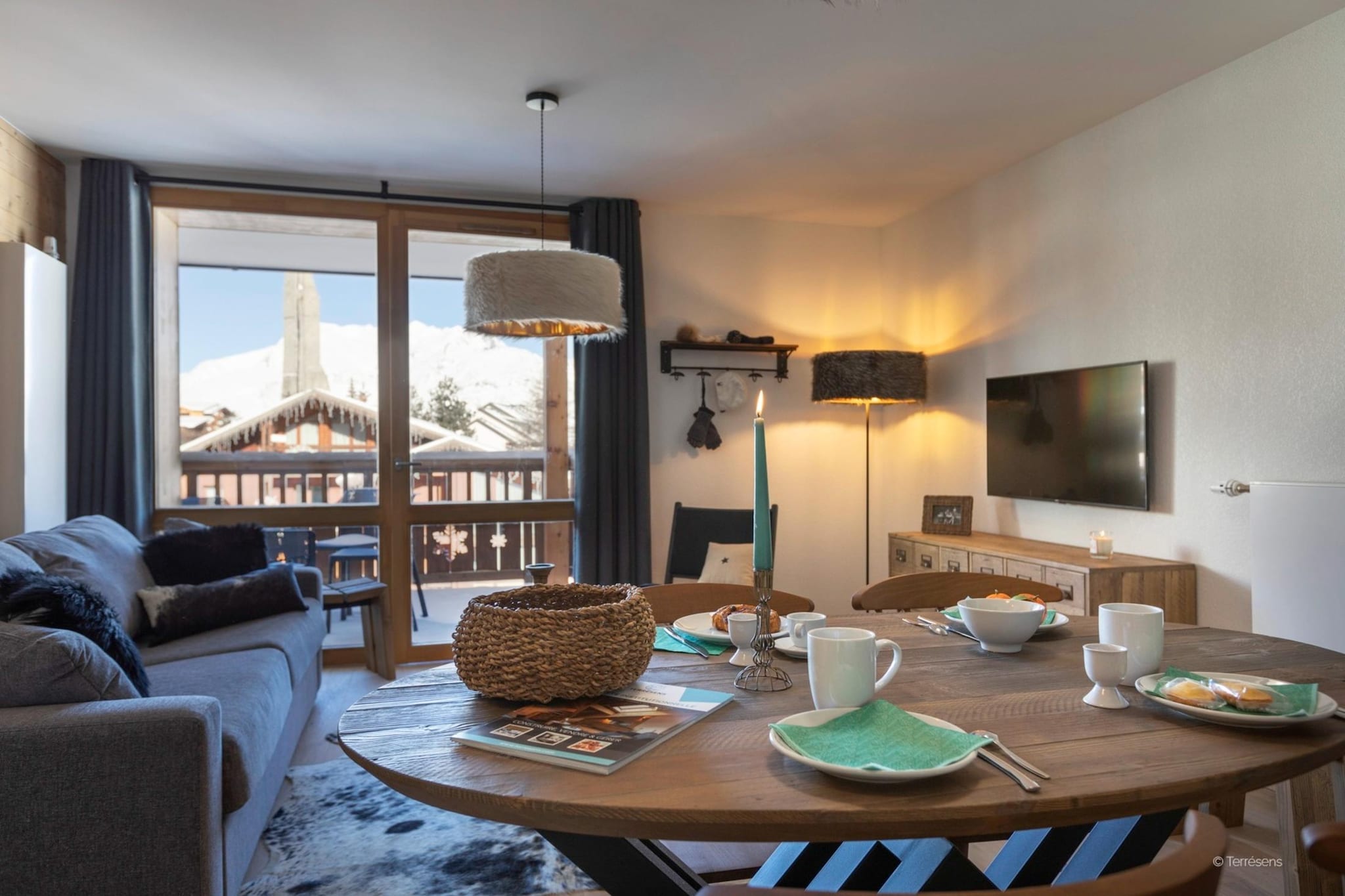LES DEUX ALPES Neige et Soleil -A40S-Eetkamer