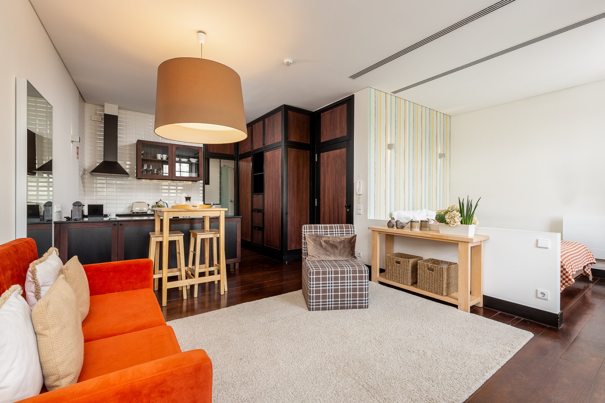 On the 1st floor: (open kitchen(electric kettle, toaster, coffee machine, oven, microwave, fridge-freezer, Juicer, dishes and cutlery), Living/bed room(single sofa bed, double bed, TV(satellite)), bathroom(shower, hairdryer), Internet access, tumble dryer, washing machine, heating(electric), iron)