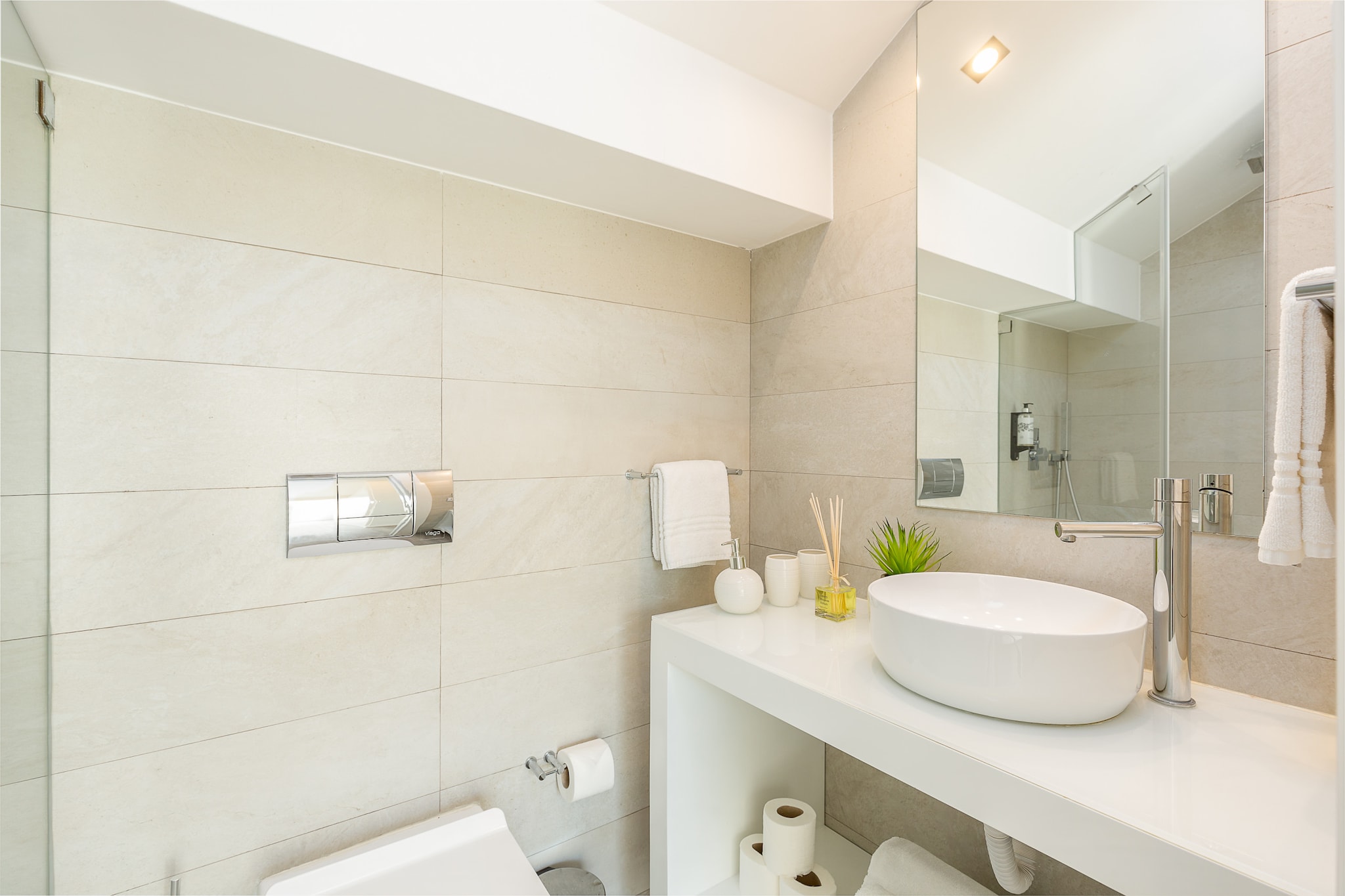YOUROPO - Central-Badkamer