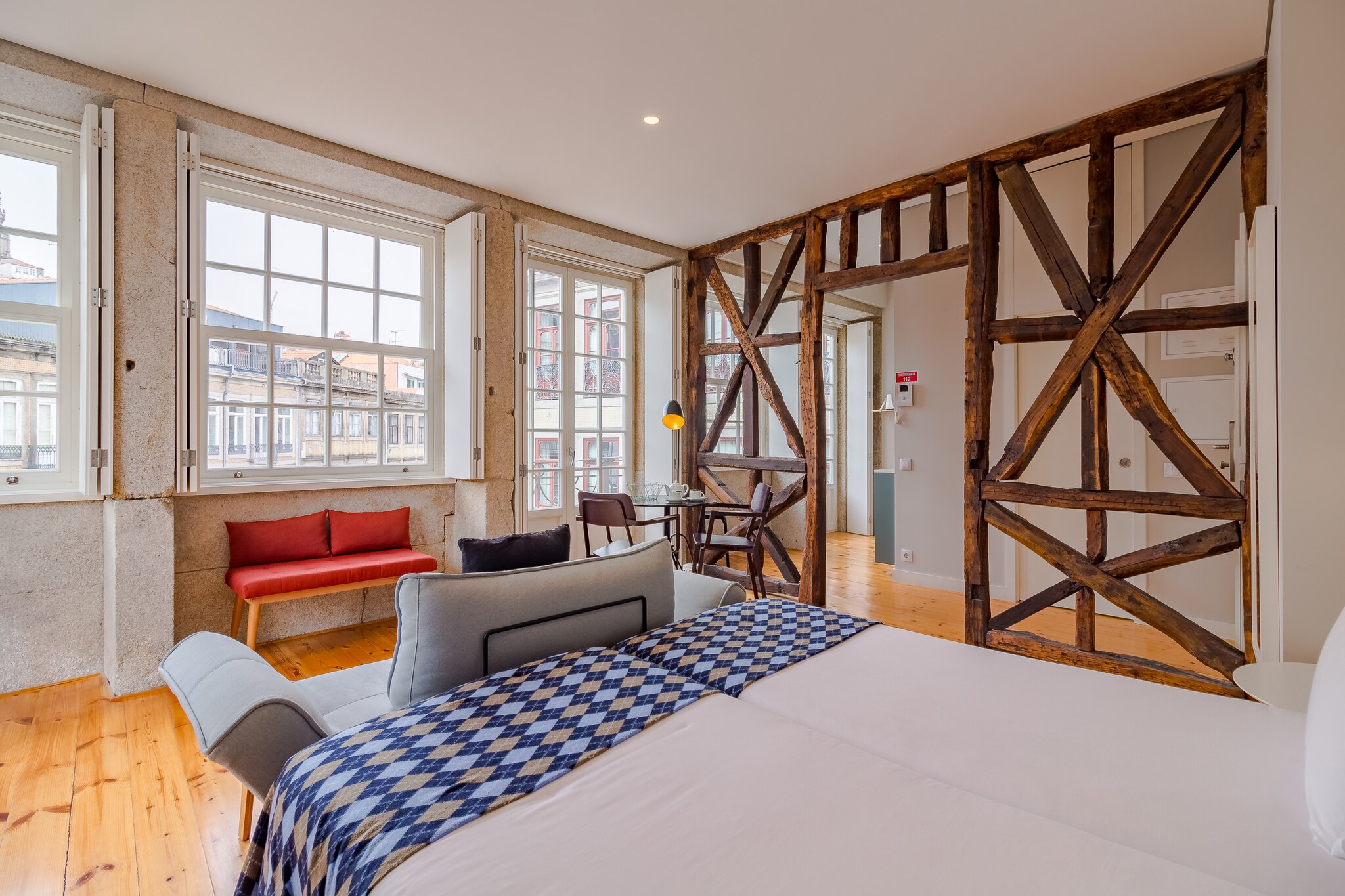 Pretty apartment with modern comforts