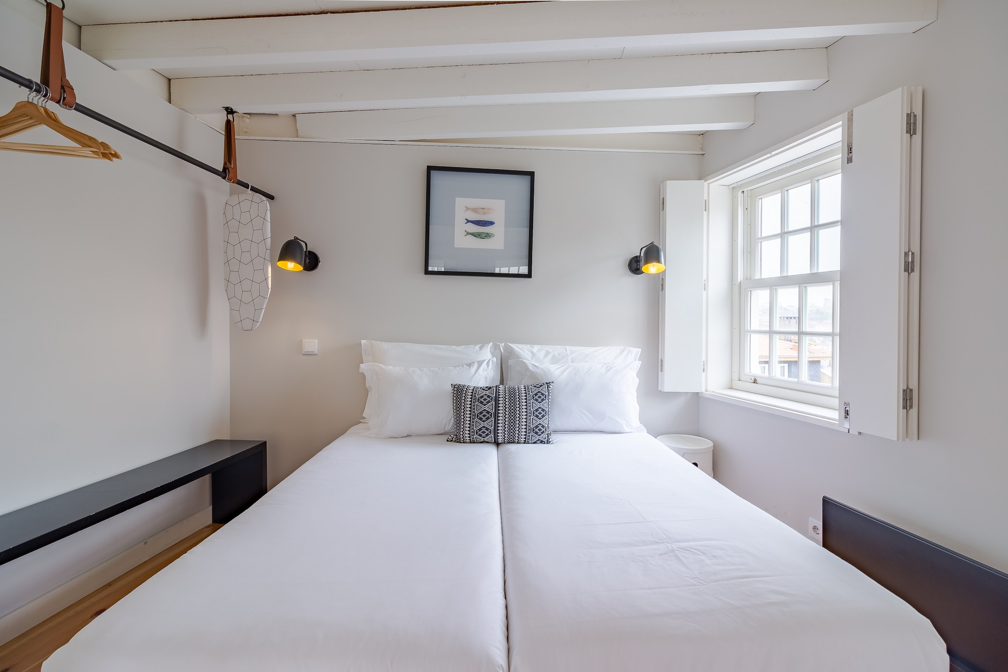 Elevator, Kitchen(electric kettle, toaster, coffee machine, oven, microwave, fridge-freezer, dishes and cutlery, Cooking basics), Living/diningroom(TV(satellite), dining table, seating area), bedroom(single bed, single bed), bedroom(double bed), bathroom(shower, washbasin, toilet, hairdryer), Internet access, balcony, air conditioning, iron