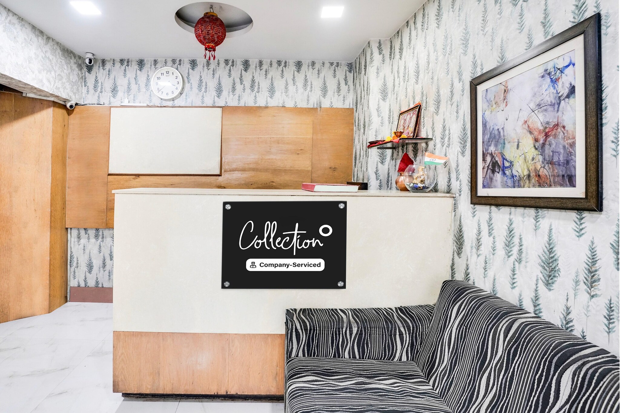 Ground floor: (bedroom(double bed, TV, seating area, air conditioning, telephone), bathroom, bathtub or shower, shower, washbasin, hairdryer, Towels for a fee, shampoo, body soap, hot water)