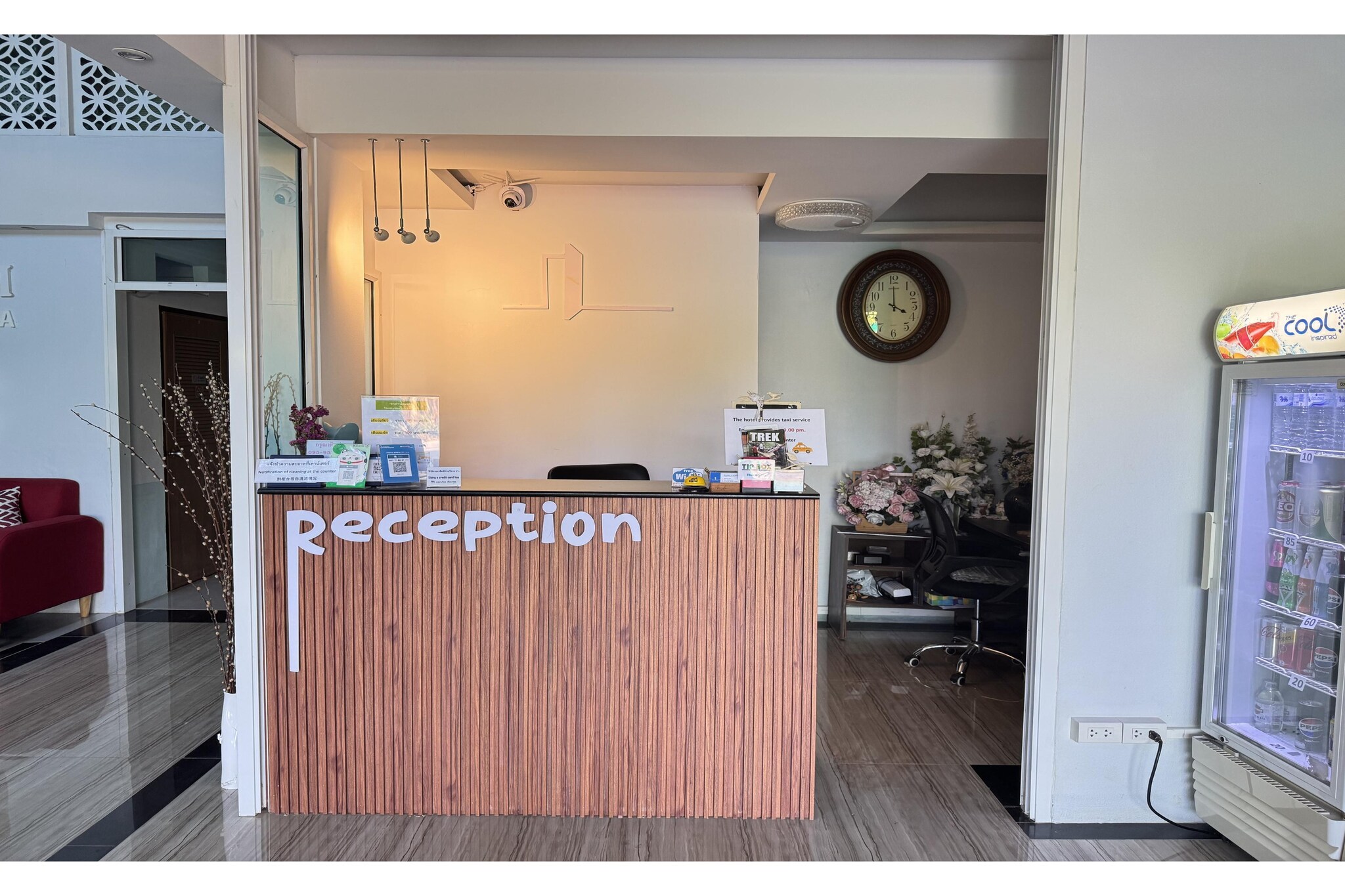 Enjoy a comfortable stay in the Spacious Deluxe Triple | Group Stay in Chiangmai, Chiang Mai. This family-friendly room features air-conditioning, a private bathroom, and city views. It includes thoughtful amenities such as a bidet, hairdryer, refrigerator, work desk, and TV. Relax and unwind at the hotel’s spa and wellness center, take in the garden and terrace, and stay connected with free WiFi throughout the property. Conveniently located 5.6 miles from Chiang Mai International Airport and close to popular attractions like Chang Puak Gate and Chiang Mai Night Bazaar, this room is perfect for groups seeking comfort and convenience.
Guest access
🌐 Free WiFi available throughout the property at no extra charge
🅿️ Free public parking on site, no reservation needed
Family rooms for your comfort
🚭 Non-smoking rooms and areas throughout
💆 Spa and wellness centre to relax and rejuvenate
🕒 24-hour front desk for your convenience
🍽️ Room service available
♿ Facilities for disabled guests and wheelchair accessibility
🌿 Garden and terrace spaces to unwind outdoors
🛁 Private bathrooms with shower, bidet, hairdryer, and toilet paper provided
🛏️ Air-conditioned bedrooms with wardrobe or closet and city views
🍳 Kitchen area with dining table and refrigerator
👚 Clothes rack for easy organization
🏸 Activities include happy hour, movie nights, stand-up comedy, pub crawls, temporary art galleries, badminton and tennis equipment
💻 Media & technology includes flat-screen TV, cable channels, and more
🧹 Daily housekeeping to keep your stay fresh and comfortable
🔥 Fire extinguishers and CCTV in common areas for safety and security
🦟 Mosquito nets and carpeted rooms for added comfort
🗣️ Staff speaks English and Thai to assist you anytime
Other things to note
🕑 Check-in is from 2:00 PM to 12:00 AM
⏰ Check-out is until 12:00 PM