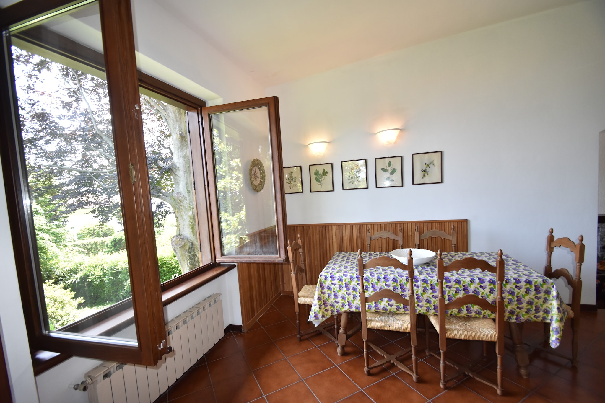 Casa Adele 6-Eetkamer