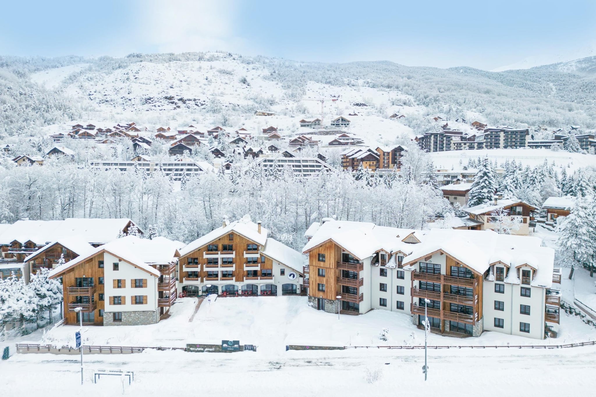 SERRE CHEVALIER Le Cristal Lodge-S12S-Exterieur winter