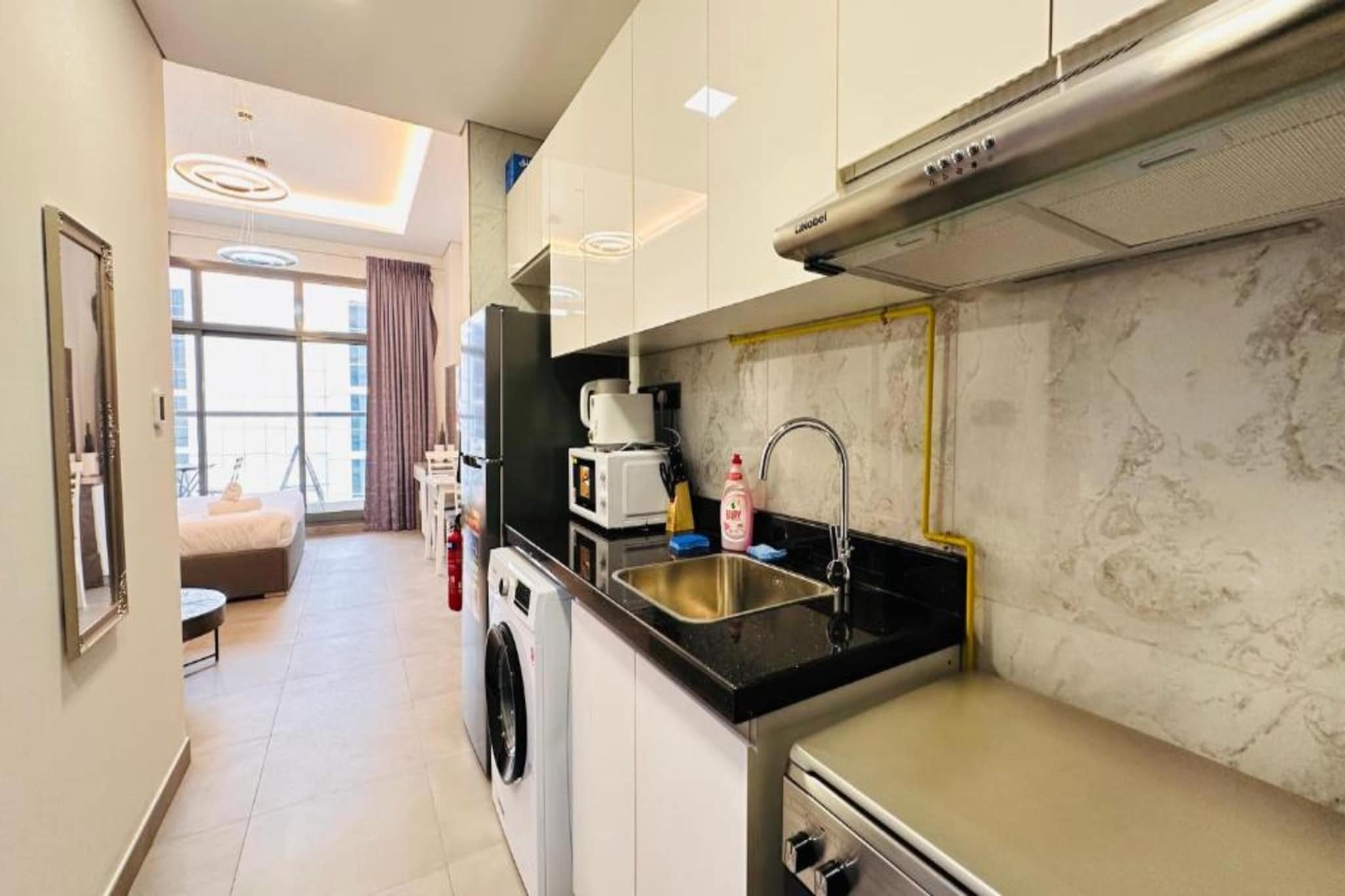 Oval Tower Urban Hideaway