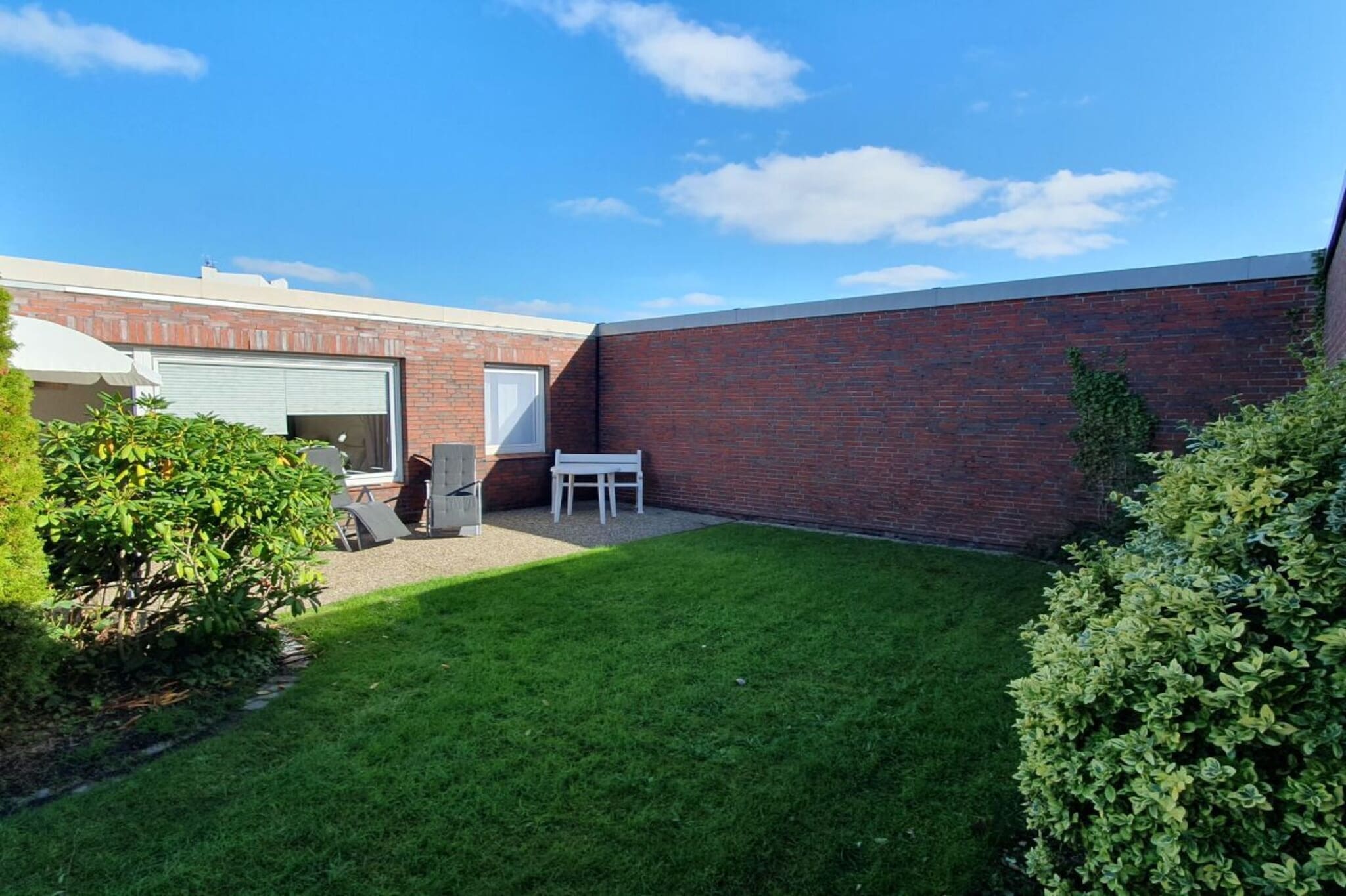 426561-Extérieur été