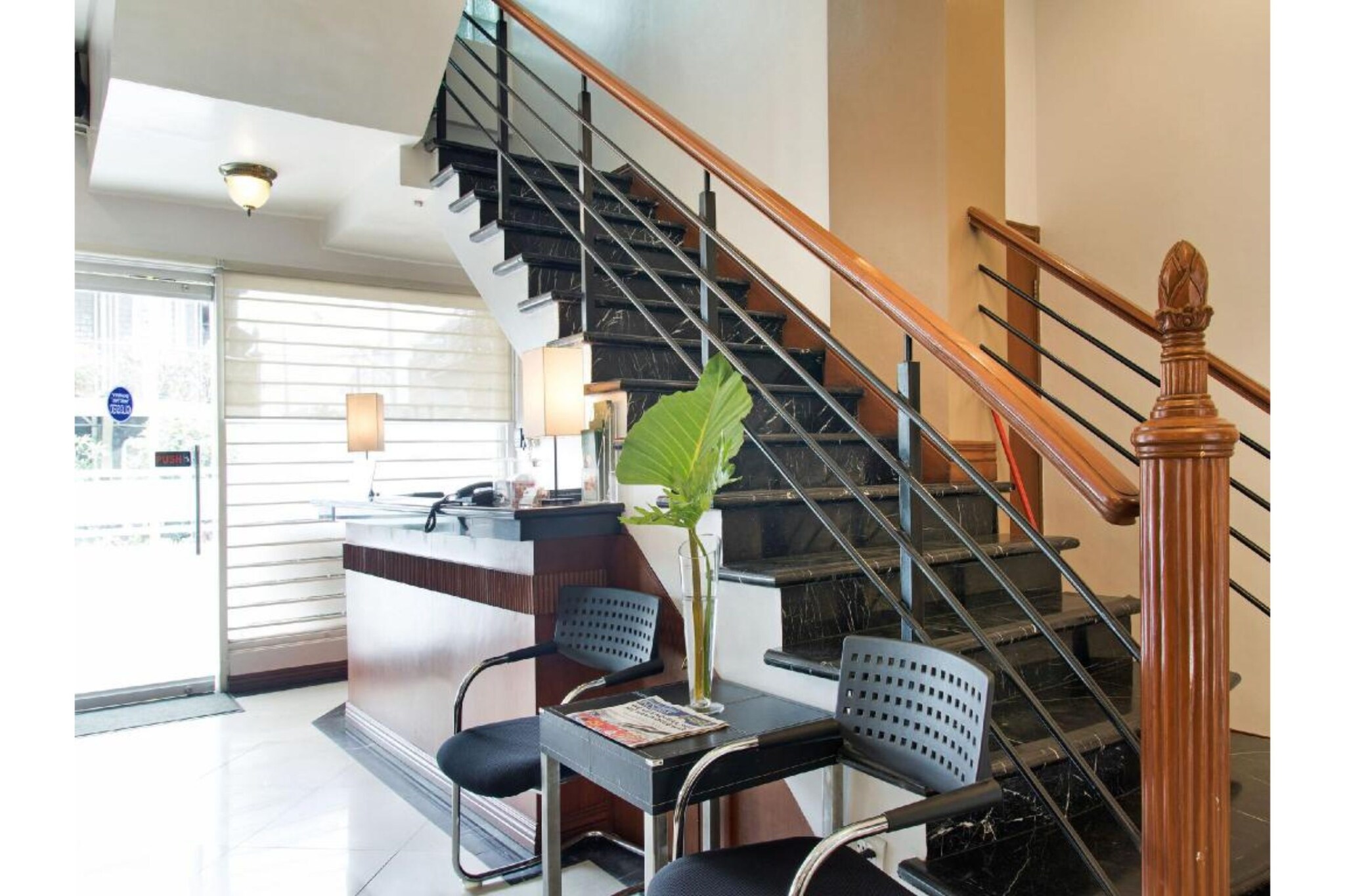 Romantic Double Nook in Avitel Townhouse