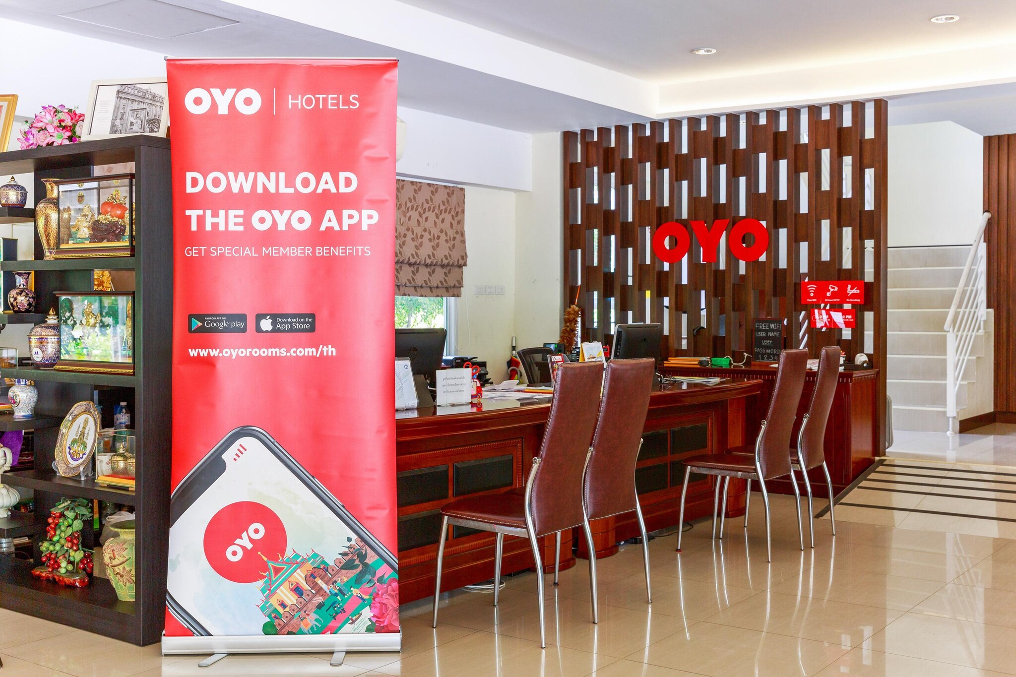 Step into comfort and convenience at our cozy homestay in the heart of Nonthaburi. Designed with care and simplicity, each room offers everything you need for a relaxing stay — including air-conditioning, a private balcony, a flat-screen cable TV, a fridge, and a private bathroom with a refreshing shower. Whether you're visiting for a short getaway or an extended trip, we aim to make you feel right at home.
Wake up to peaceful surroundings and enjoy a meal at our on-site restaurant, offering local flavors to start or end your day right. In the evenings, unwind with some fun at our karaoke area — perfect for relaxing and creating memories with friends or family. Our 24-hour front desk is always available for your needs, and daily housekeeping ensures your space stays clean and comfortable throughout your stay.
For those traveling by car, free private parking is available. We’re conveniently located just 3.4 km from Nonthaburi Pier, with easy access to major attractions. IMPACT Muang Thong Thani is less than 14 km away, while Don Mueang International Airport is just a 20 km drive. You’ll also be close to Central Plaza Ladprao, Mo Chit BTS Station, and the vibrant Chatuchak Weekend Market — all just 18 km away.
Whether you're here for business, a weekend escape, or a family trip, our homestay provides a warm, welcoming space where you can truly unwind. We look forward to hosting you!