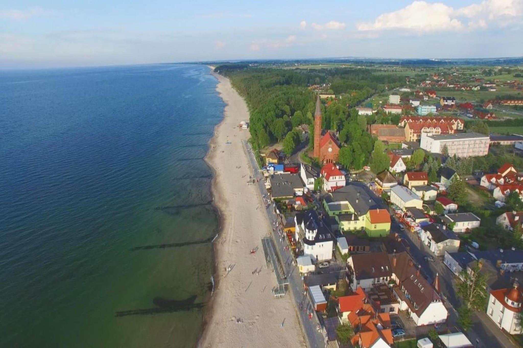 	Parterowe domki wakacyjne dla 5 osób Sarbinowo - Gebieden zomer 5km