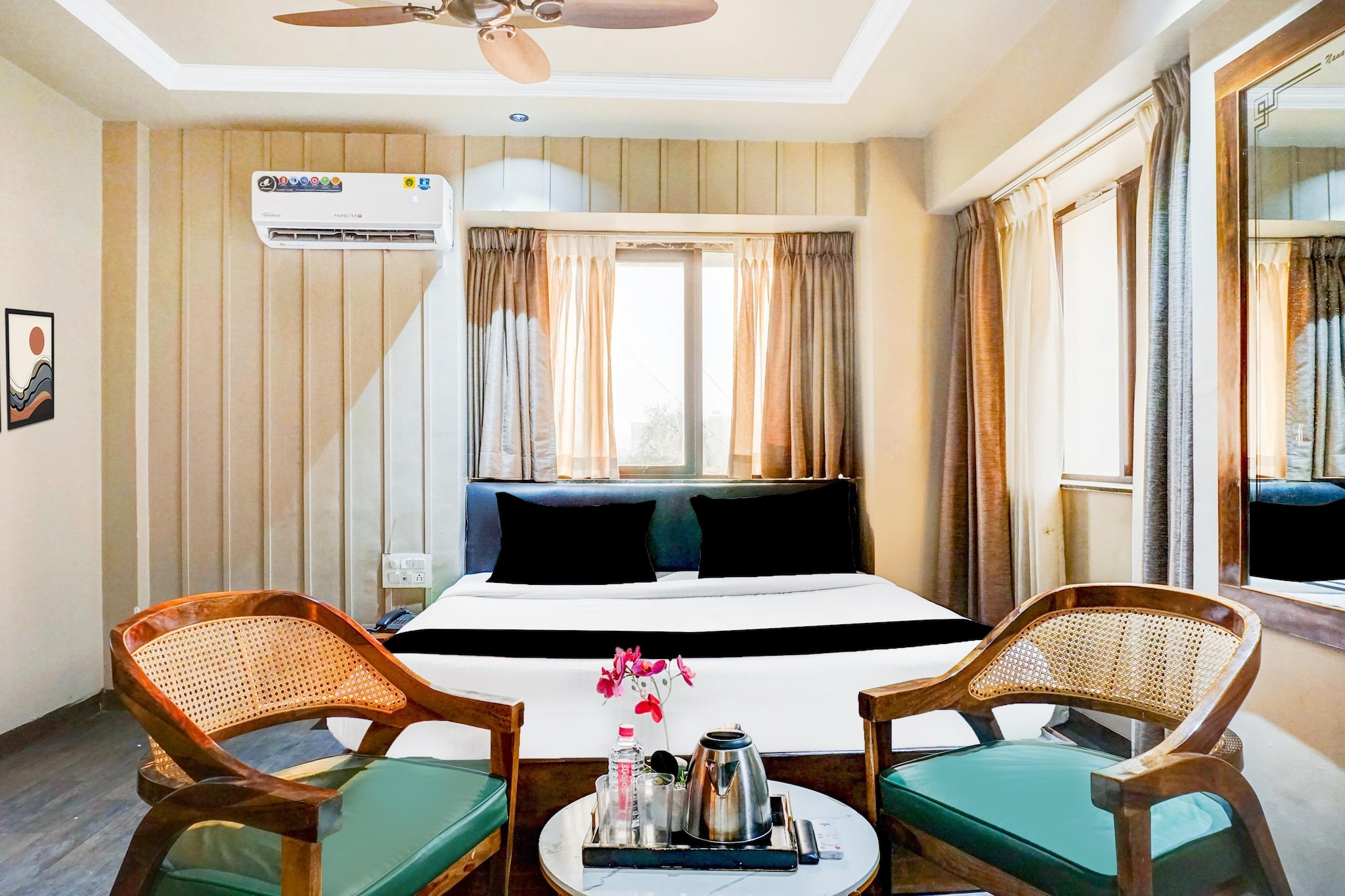 Elegant Stays in Downtown Pune