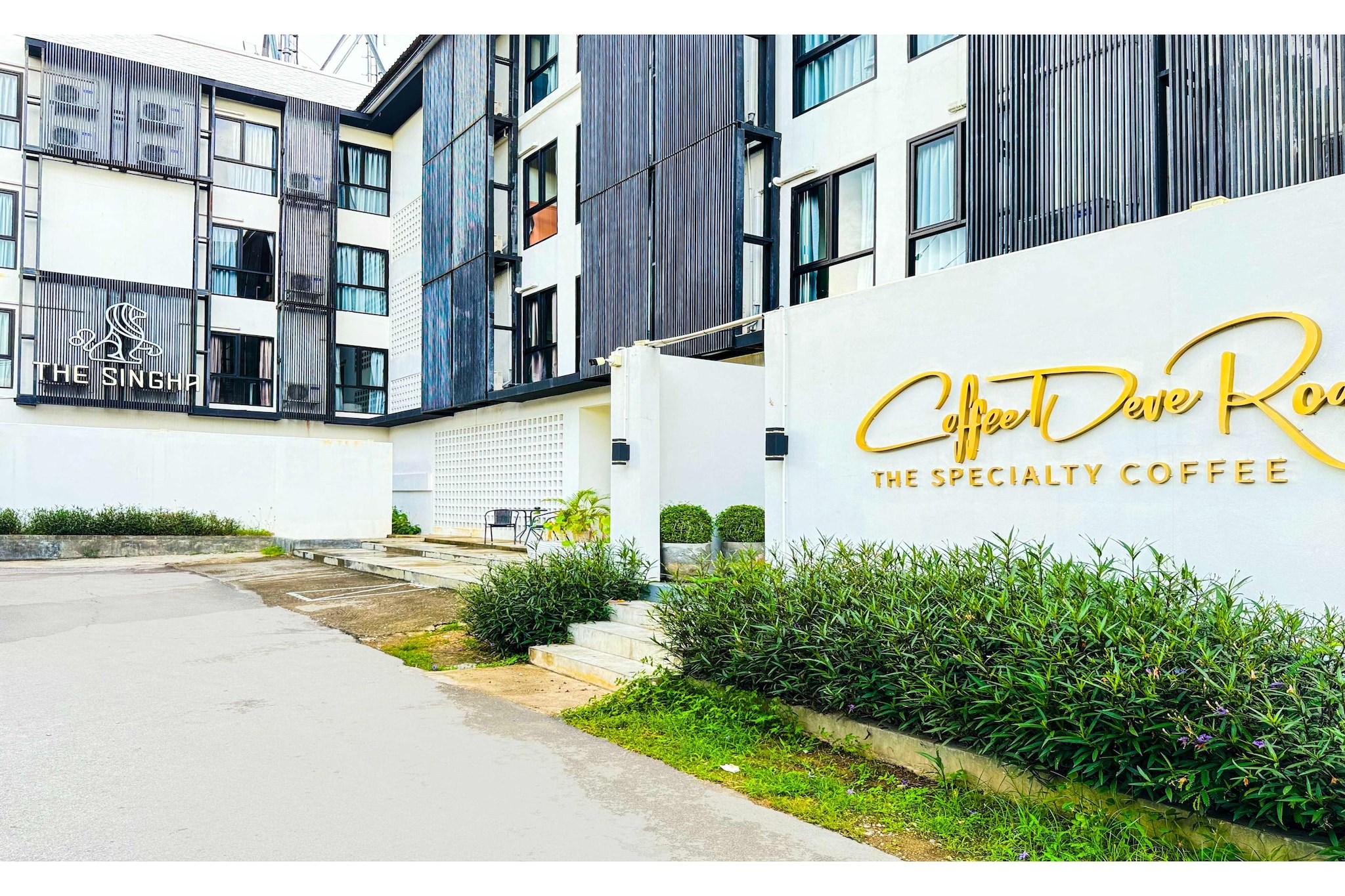 Ground floor: (bedroom(double bed, TV, air conditioning), bathroom(shower, washbasin, toilet, Towels incl., shampoo, body soap, Essentials))