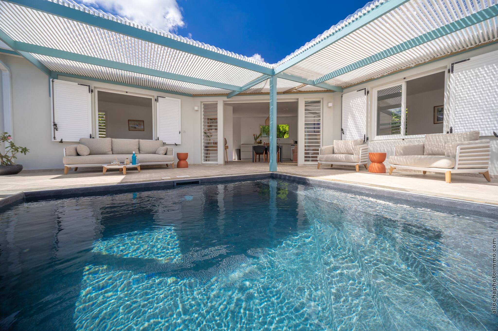 Villa de Charme: Piscine, Plage à 5 min-Zwembad