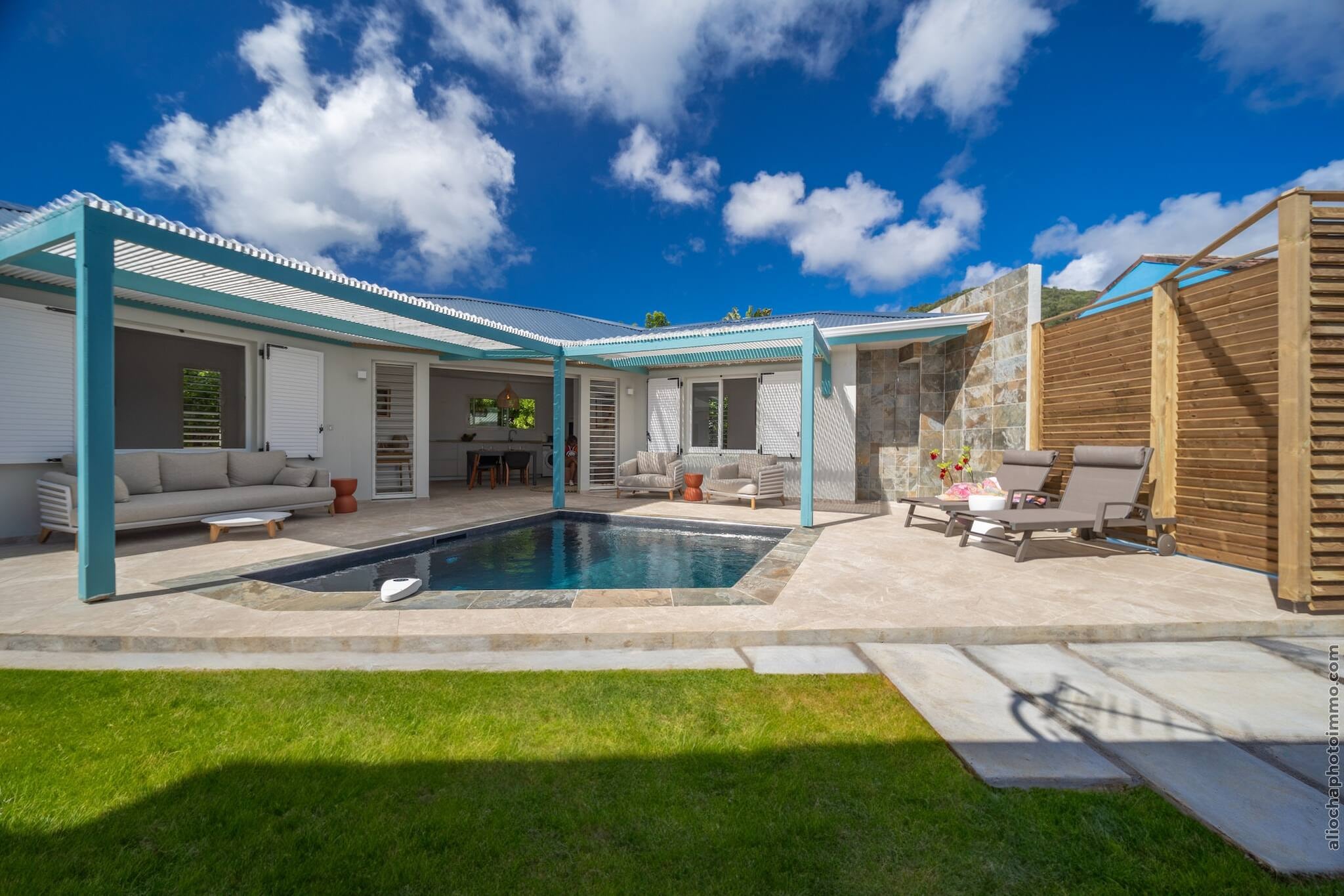 Villa de Charme: Piscine, Plage à 5 min-Zwembad