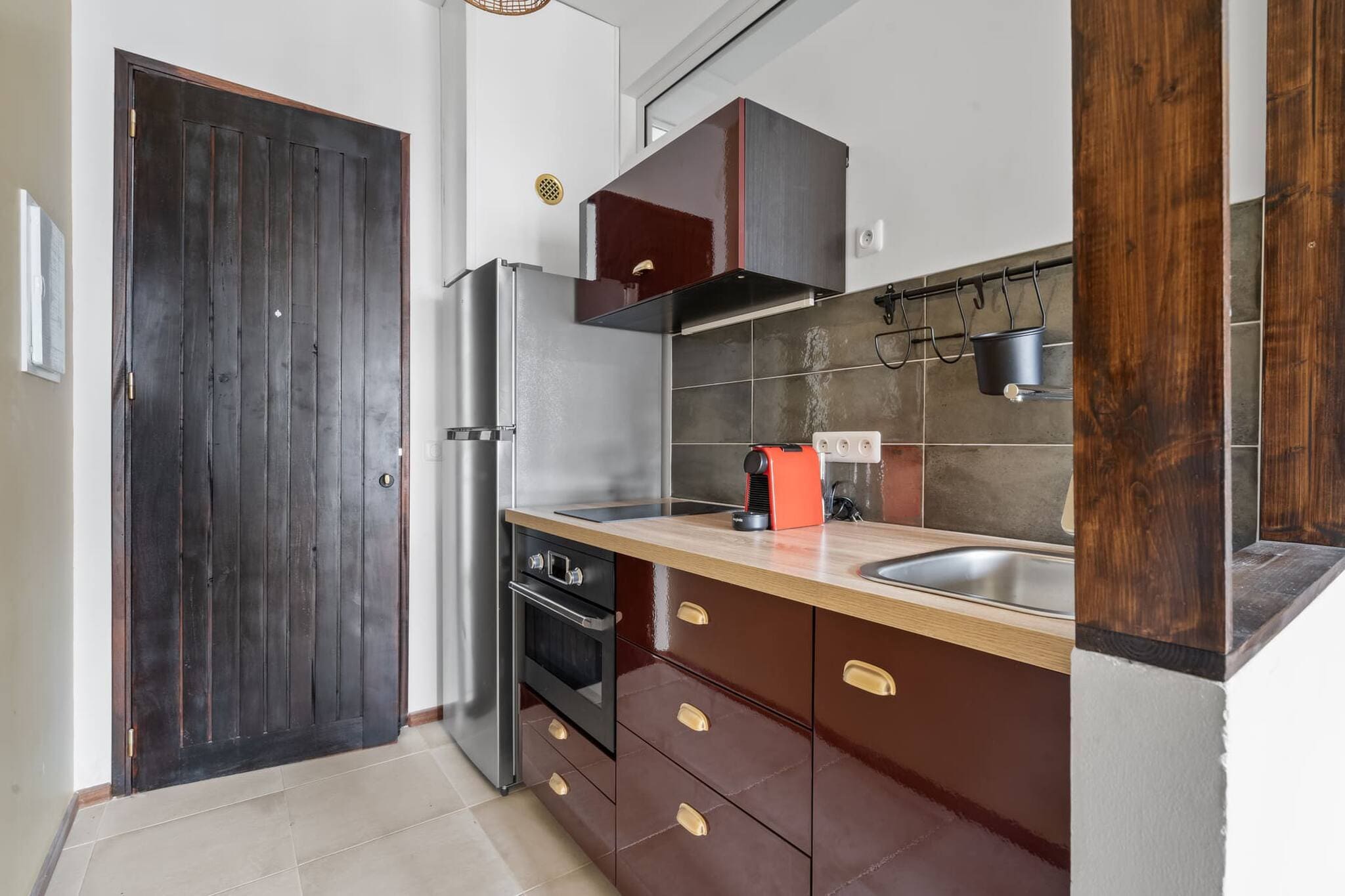 Studios Bohème, Tropical et Chic-Keuken