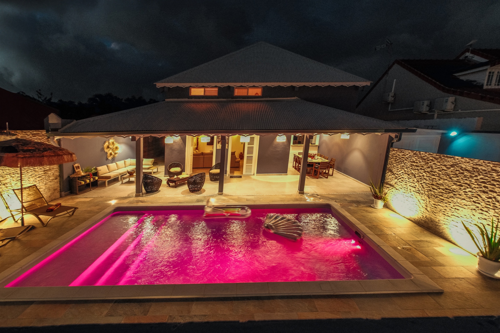 Villa L'Or de Belfond - Piscine & Plage à Pied-Buitenkant zomer