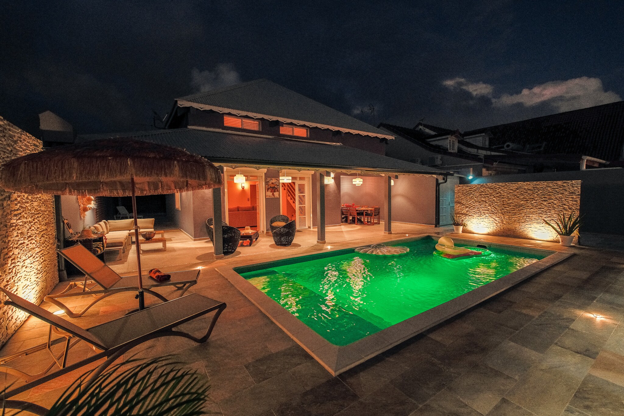Villa L'Or de Belfond - Piscine & Plage à Pied-Buitenkant zomer
