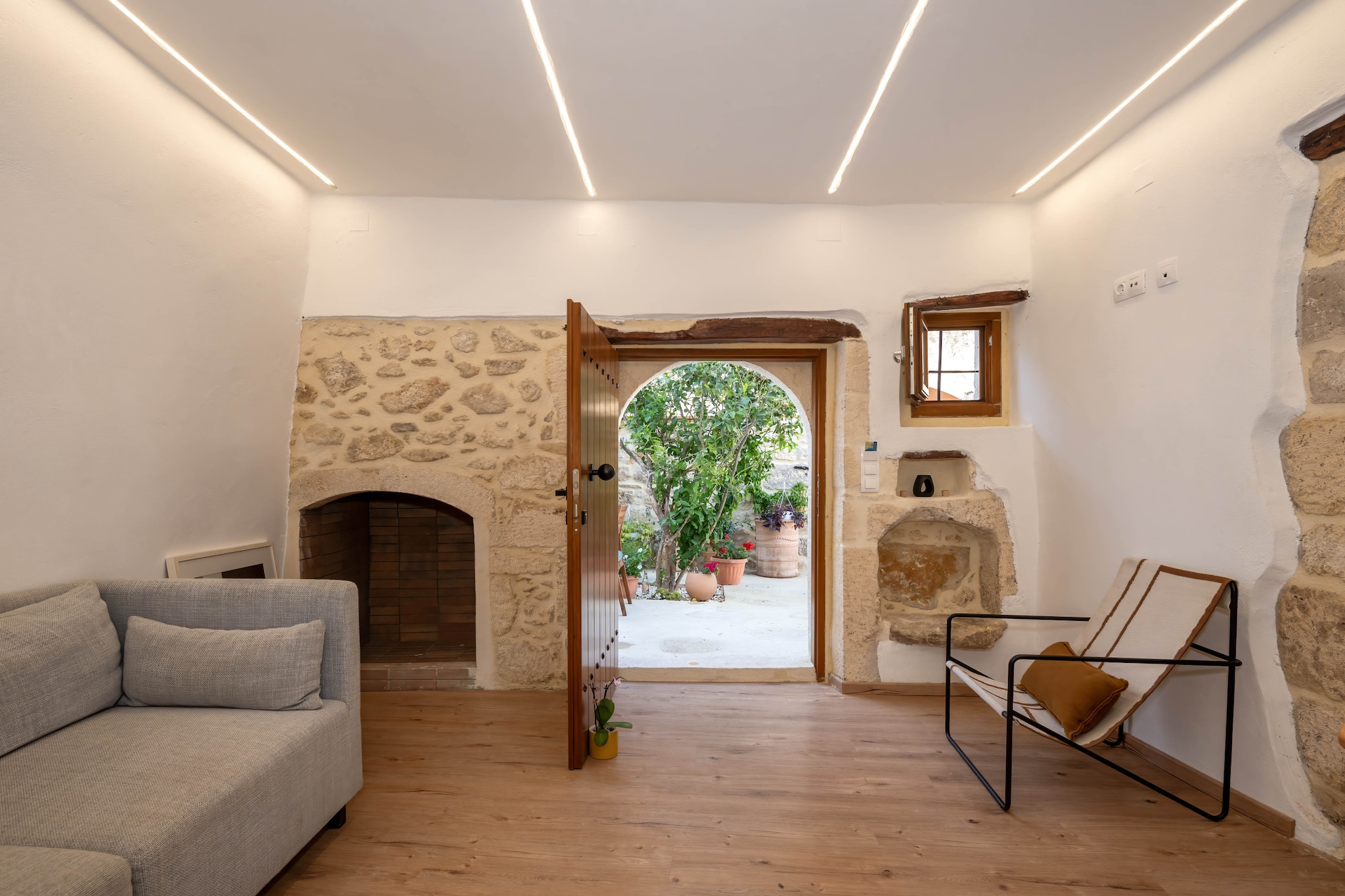 Golden Theros - Village Experience-Woonkamer
