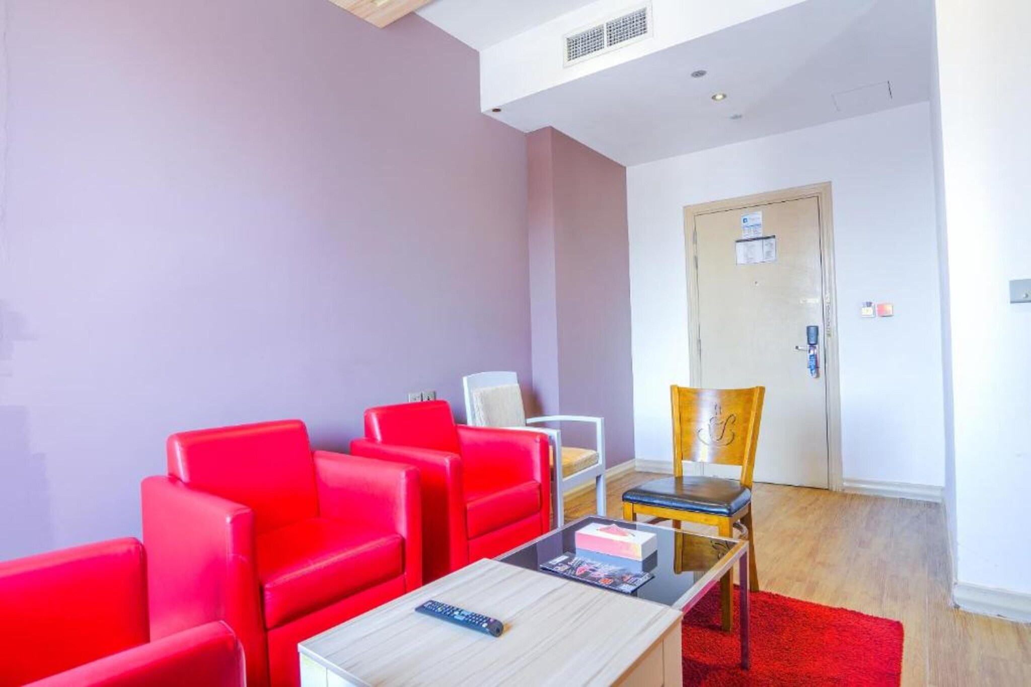 Ground floor: (bedroom(double king size bed, TV, seating area, air conditioning, telephone), bathroom(shower, toilet, bidet, hairdryer, Towels incl., shampoo, body soap), double bed)