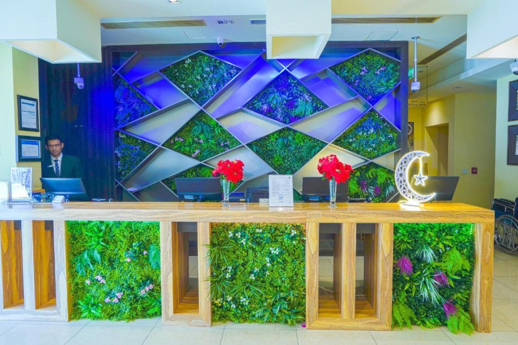 Welcome to Luxury Twin | Royal Reflections by Palette, a stylish and sophisticated retreat in Dubai’s vibrant Jadaf district. Perfect for business or leisure travelers, this upscale property offers comfort, convenience, and exclusive Genius discounts, simply sign in to view special rates for your dates.
Enjoy premium amenities including an outdoor pool, modern fitness center, on-site restaurant with 24-hour room service, and free WiFi throughout. A dedicated prayer room caters to your spiritual needs, while services like ticket assistance, tour desk, luggage storage, and free parking enhance your stay. Each elegant room features a flat-screen TV, minibar, electric kettle, private bathroom with shower or bathtub, and stunning city views. Dry cleaning and ironing services are available on request.
Located just 4 km from World Trade Centre Metro Station and Dubai International Airport, with easy access to Dubai Mall and Burj Khalifa, Luxury Twin offers an exceptional base for exploring the best of Dubai. Experience refined comfort and Royal Reflections hospitality for an unforgettable stay.