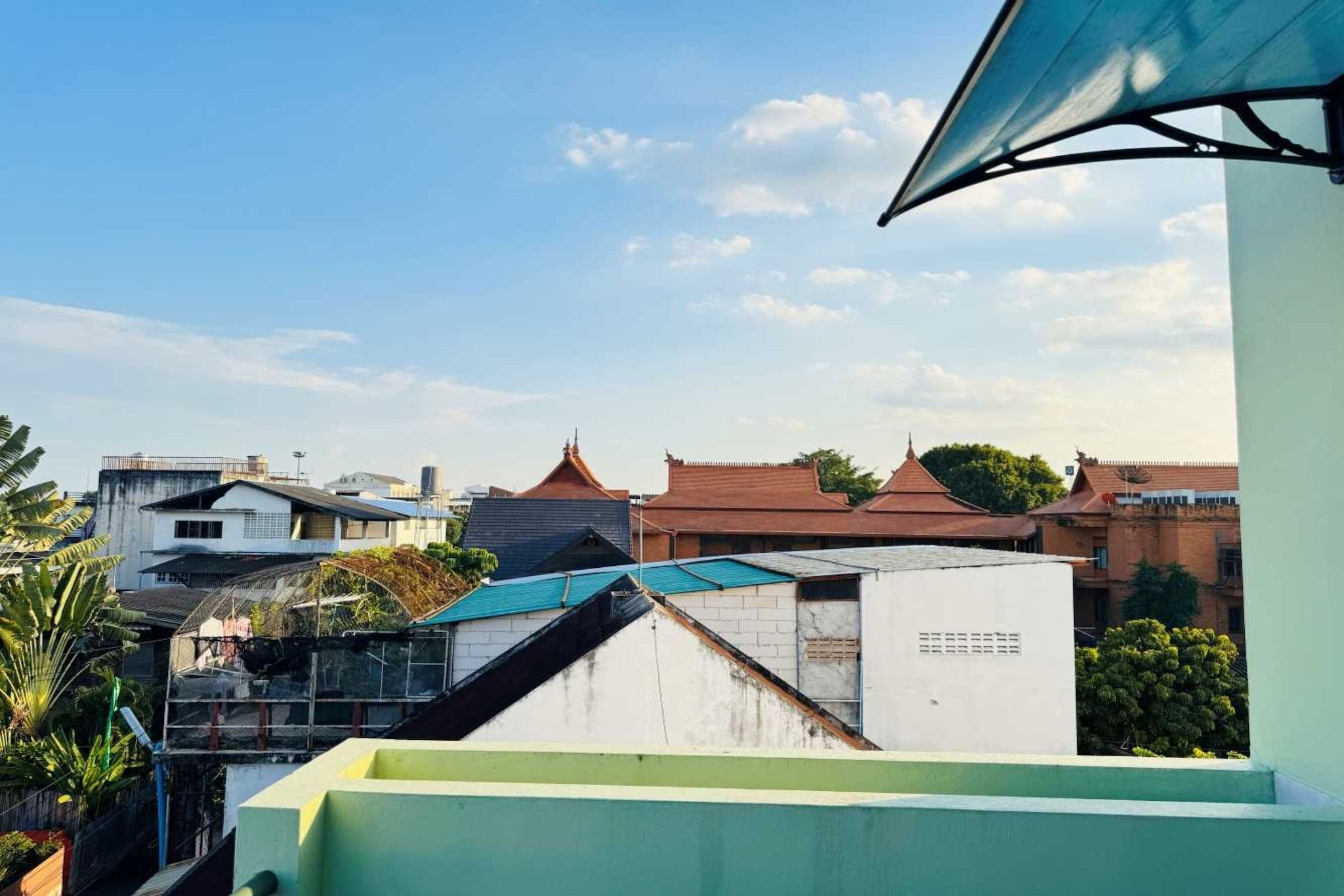 Superior Double Stay | Sleek & Cozy