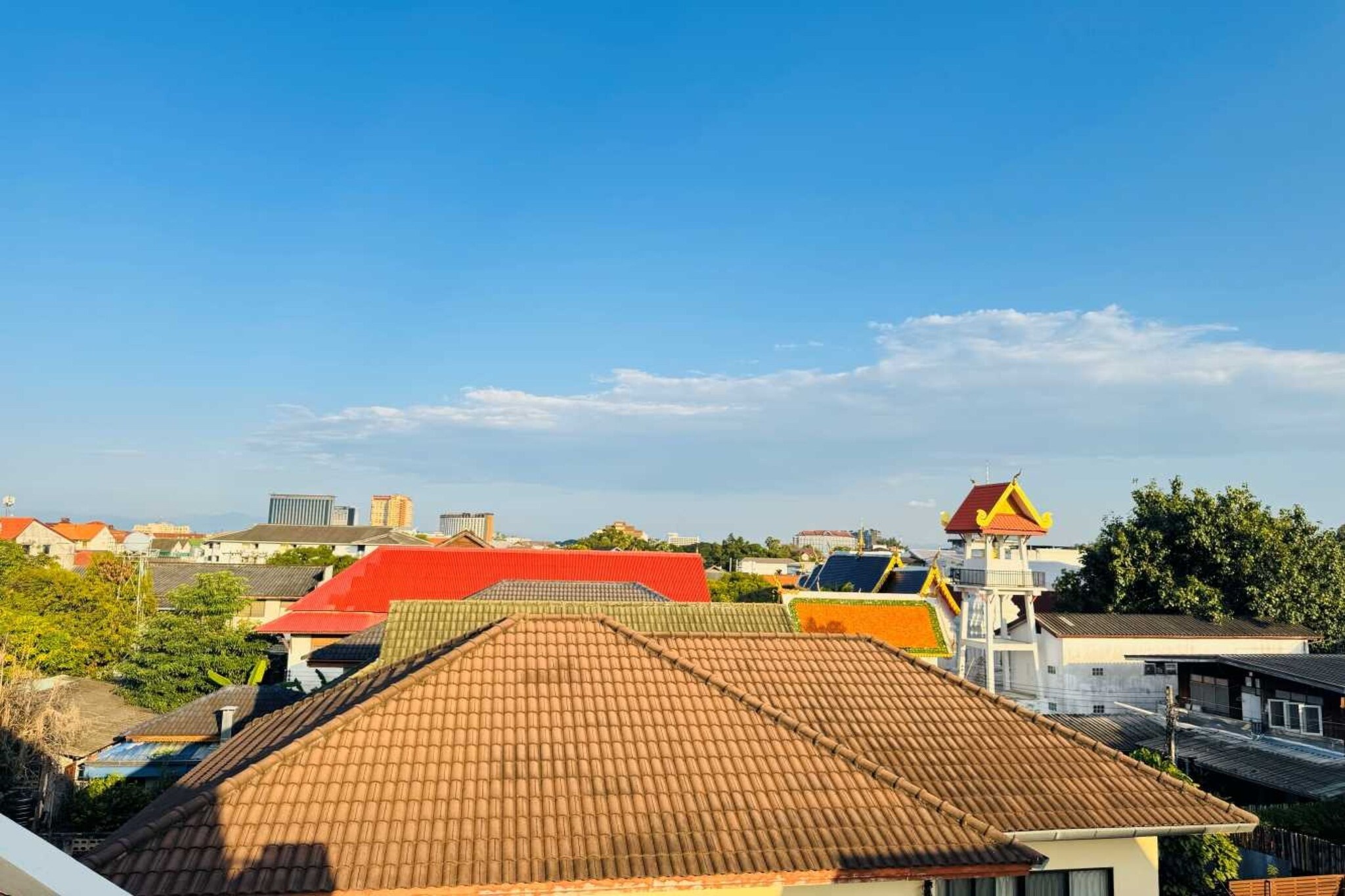 Step into style and serenity in the heart of Chiang Mai — this Superior Double Stay | Sleek & Cozy is designed for couples or solo travelers who appreciate a touch of elegance with everyday comfort. With thoughtful details and a spacious layout, it’s the perfect retreat after a day of discovery.
🛏️ Elevated Comfort
◆ Plush double bed with quality linens for restful nights
◆ Air-conditioning to keep you cool and comfortable
◆ Tasteful decor with a clean, modern touch
◆ Flat-screen TV for in-room entertainment
◆ Work desk for reading, writing, or planning
◆ Private or shared bathroom option
◆ Fresh towels and essential toiletries included
🌿 Space to Unwind
◆ Refreshing outdoor saltwater pool
◆ Quiet garden with cozy seating areas
◆ Peaceful vibe for relaxation and rejuvenation
📶 All the Essentials
◆ Free Wi-Fi throughout the property
◆ Daily housekeeping to keep things neat
◆ 24/7 security for added peace of mind
◆ Tour desk and luggage storage for seamless travel
◆ Complimentary on-site parking
📍 Heart of Chiang Mai
◆ Just 4 km from Chiang Mai International Airport
◆ Walkable to Chiang Mai Gate and bustling markets
◆ Near must-see temples like Wat Phra Singh & Chedi Luang
◆ Surrounded by local cafés, authentic eateries, and cultural gems
✨ Whether you're celebrating a special getaway or just treating yourself to a stylish stay, the Elegant Superior Double offers the perfect blend of charm, comfort, and convenience. We’d love to host you!
Guest access
🏊♂️ Outdoor Swimming Pool – Open all year for guest relaxation
📶 Free WiFi – Available in all areas of the property
🅿️ Free Parking – Public street parking nearby, no reservation needed
🚭 Non-Smoking Rooms – Entire property is smoke-free
🌿 Garden – Peaceful outdoor area to unwind
❄️ Air Conditioning – Comfort in every room
🧹 Daily Housekeeping – Clean, well-maintained spaces every day
🧻 Toilet paper
🚿 Shower
🧺 Clothes rack
🪑 Work desk
📺 Flat-screen TV with cable channels
🔥 Fire extinguishers
📹 CCTV in common areas & outside property
🚨 Smoke alarms & key card access
🛡️ 24-hour security
🧳 Luggage storage
🗺️ Tour desk
⚡ Express check-in/check-out
🌐 Languages spoken: English & Thai
Other things to note
🕒 Check-in: From 2:00 PM to 11:30 PM
🕛 Check-out: Until 12:00 PM