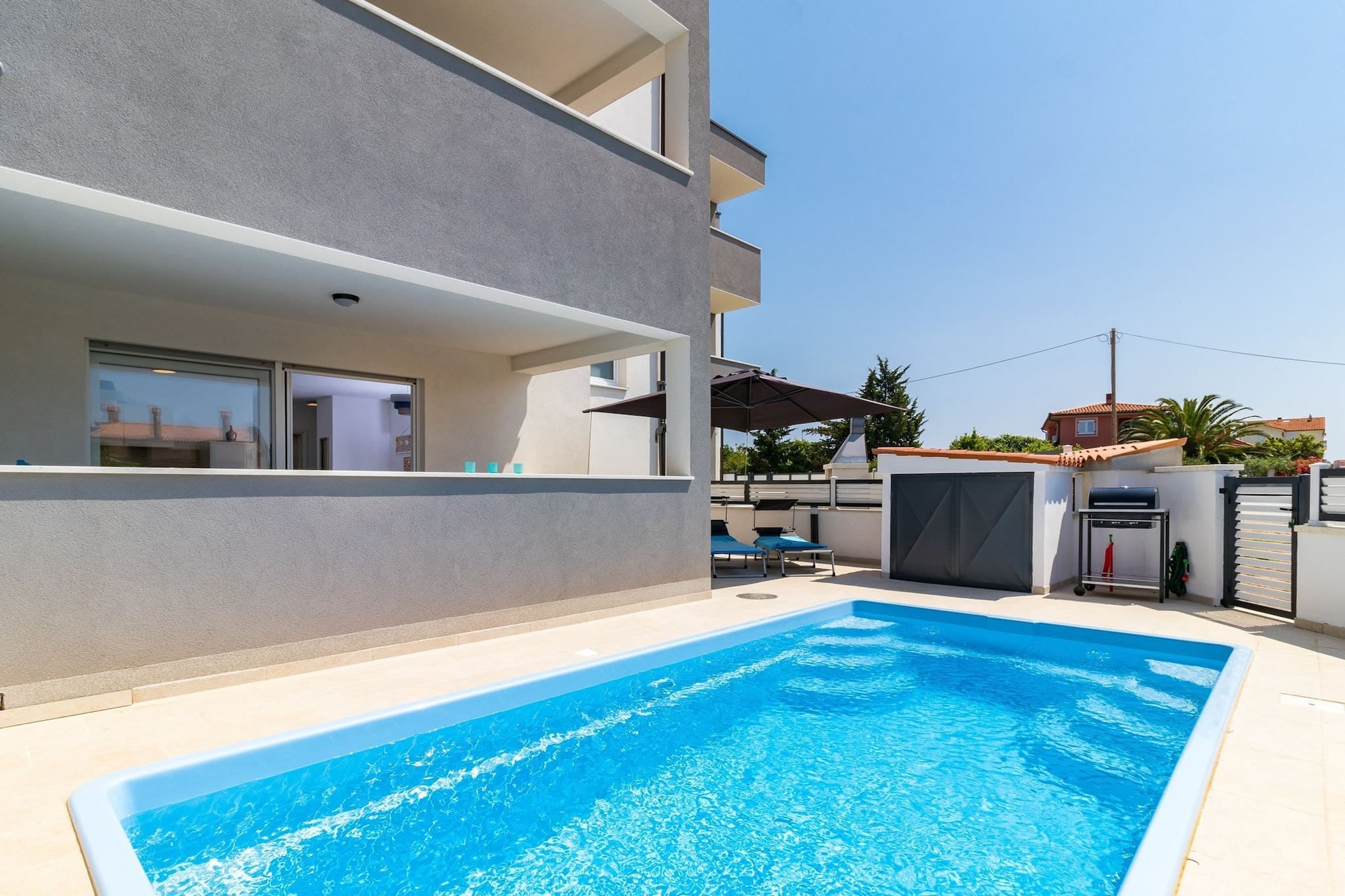 poolofhouse