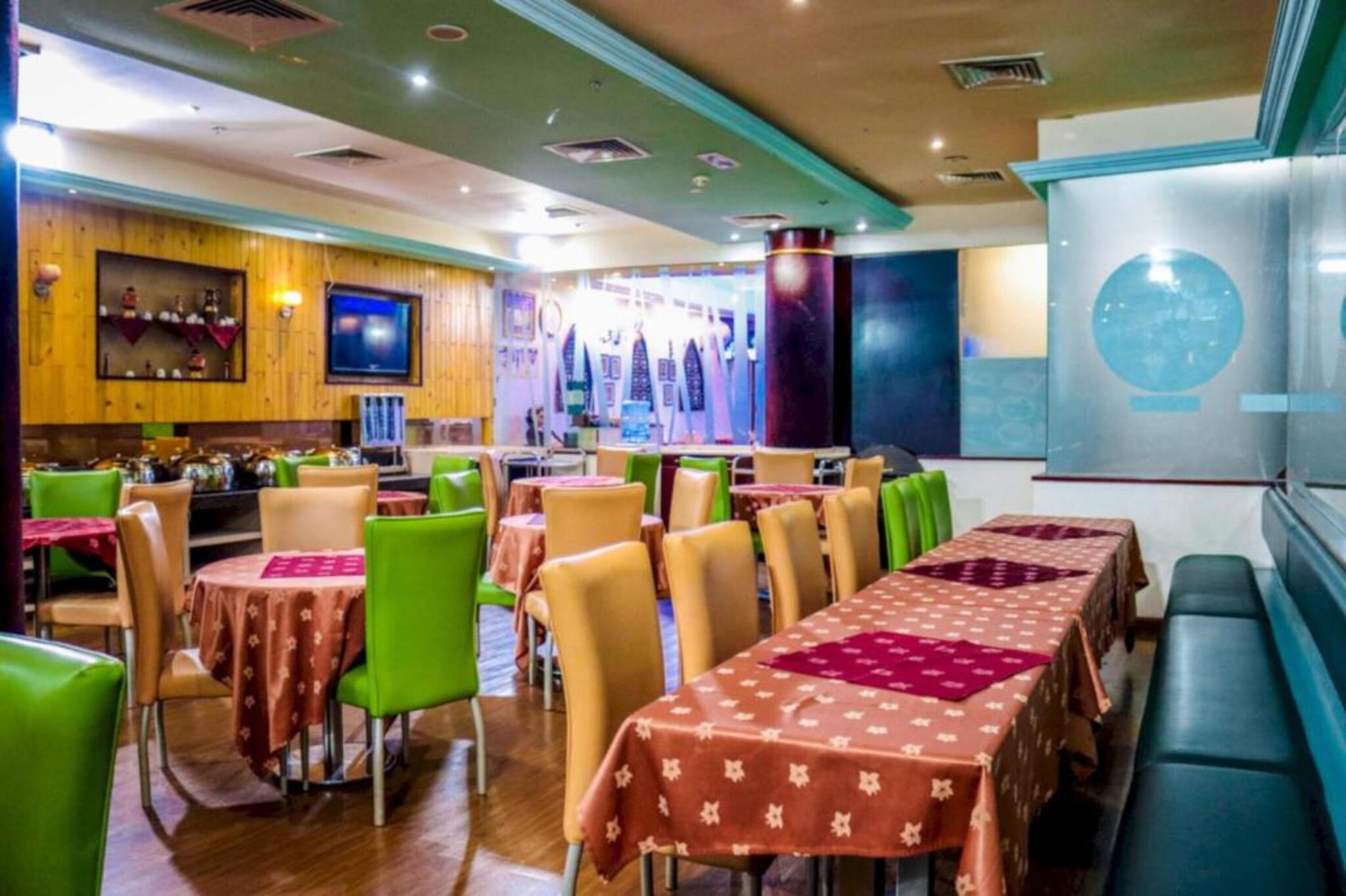 Luxury Stay in Dubai near Union Metro