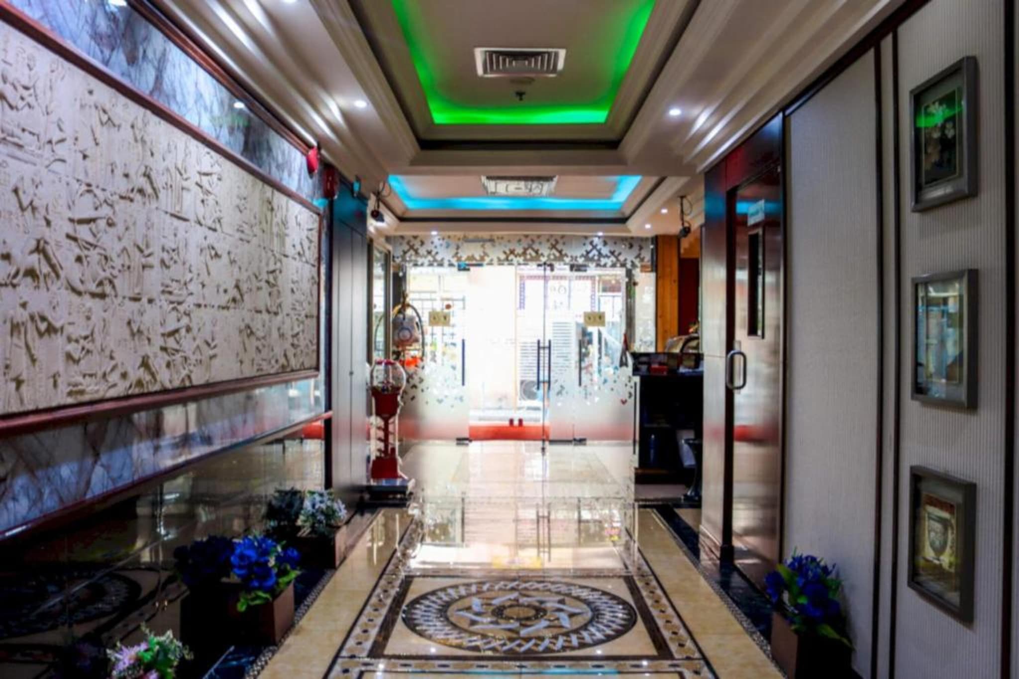 Phoenix Quad Stay Nasr Square