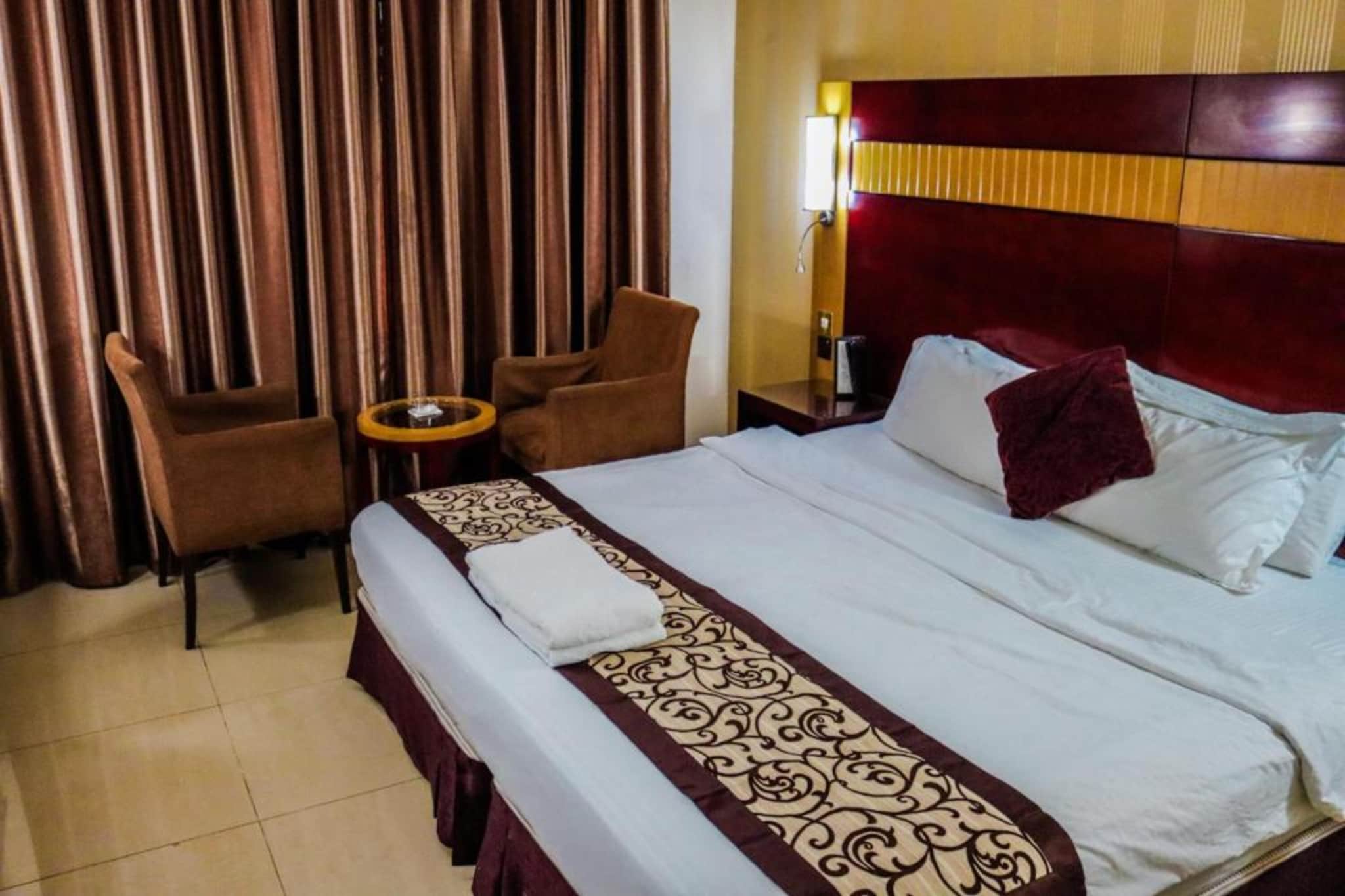 Hotel in Dubai near Union Square Metro