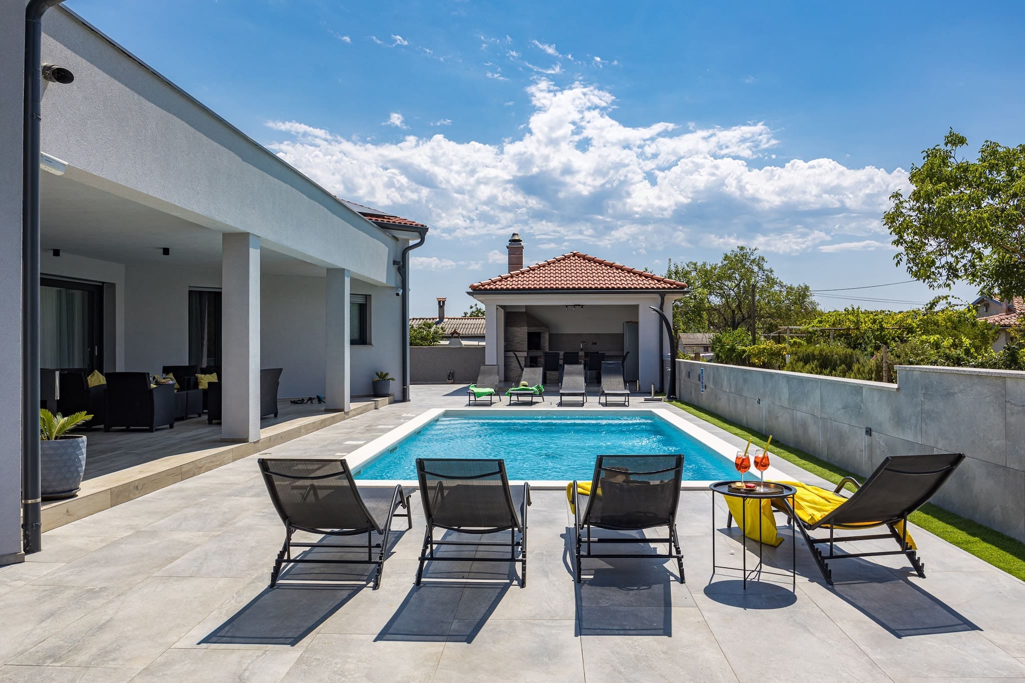 Villa Speranza with Private Illuminated Pool-Zwembad