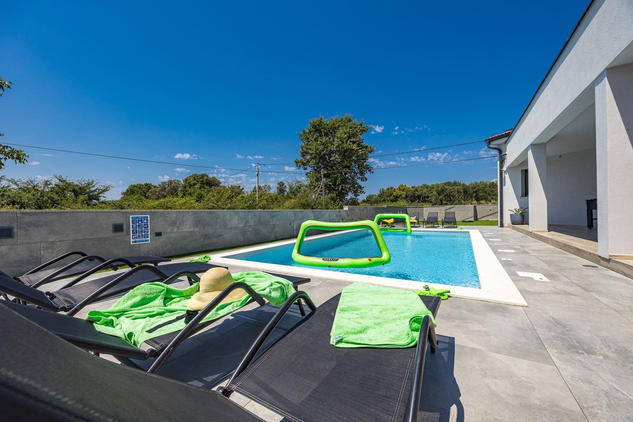 Villa Speranza with Private Illuminated Pool-Zwembad