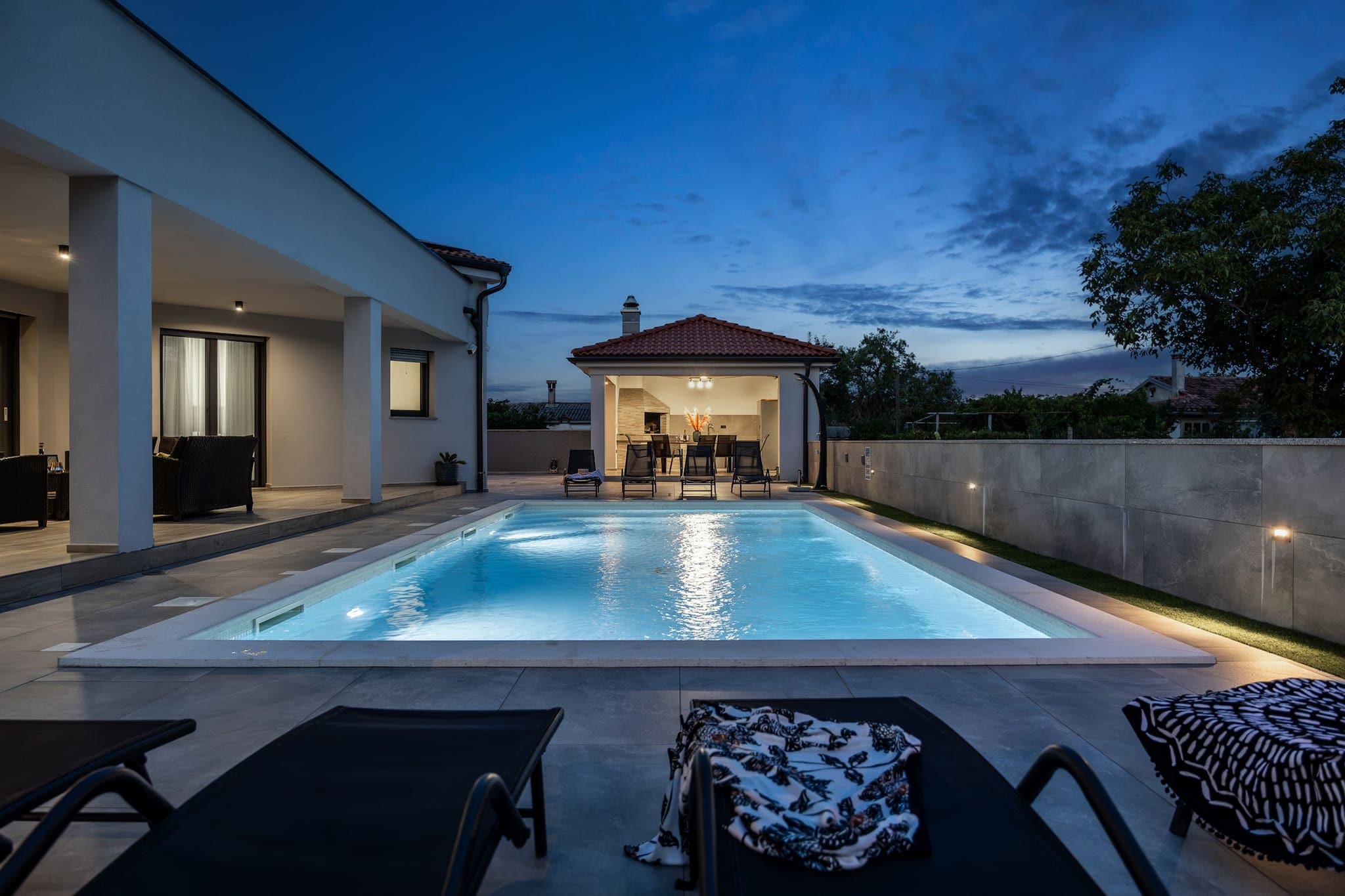 Villa Speranza with Private Illuminated Pool-Zwembad