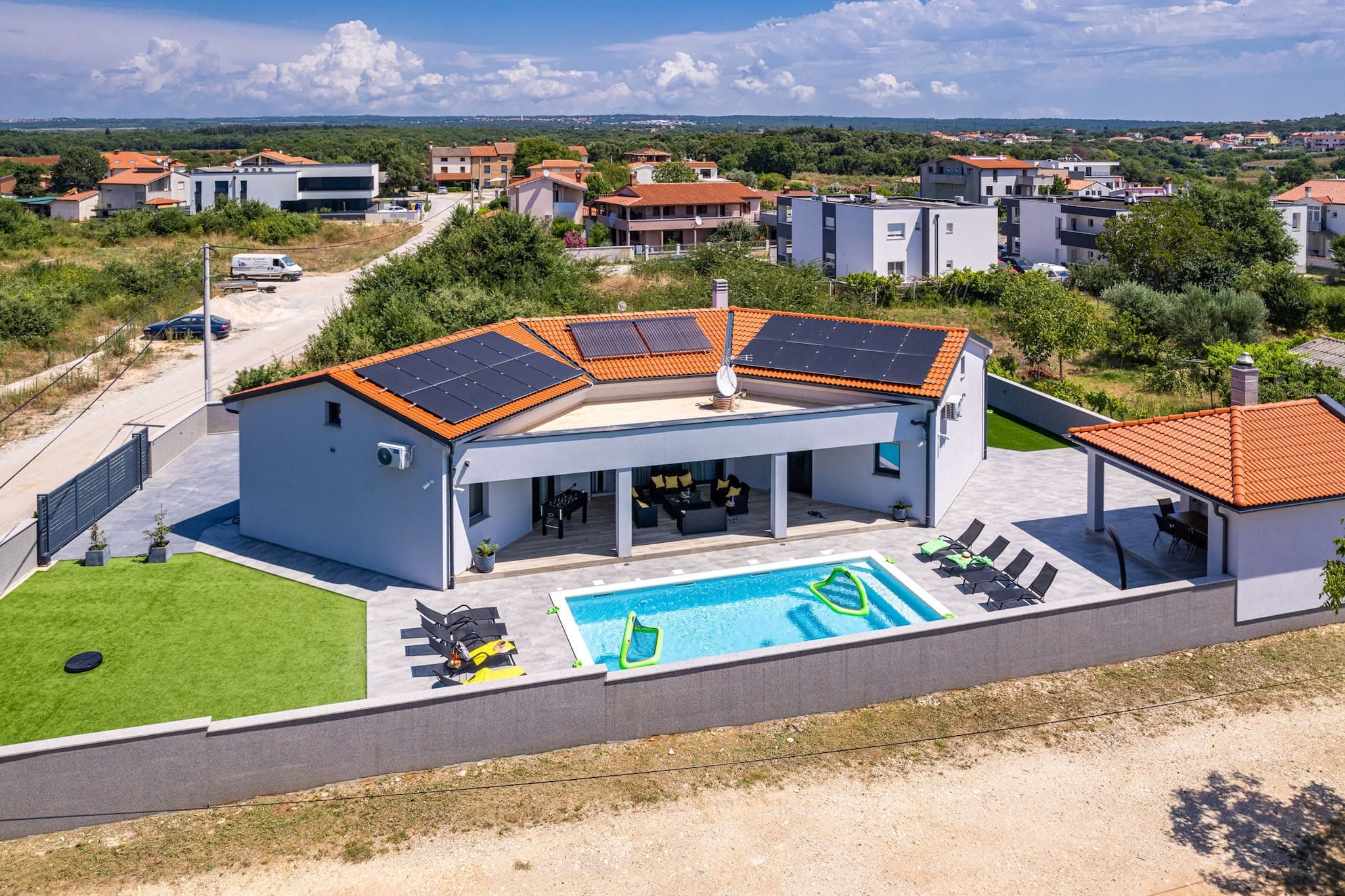 Villa Speranza with Private Illuminated Pool-Buitenlucht