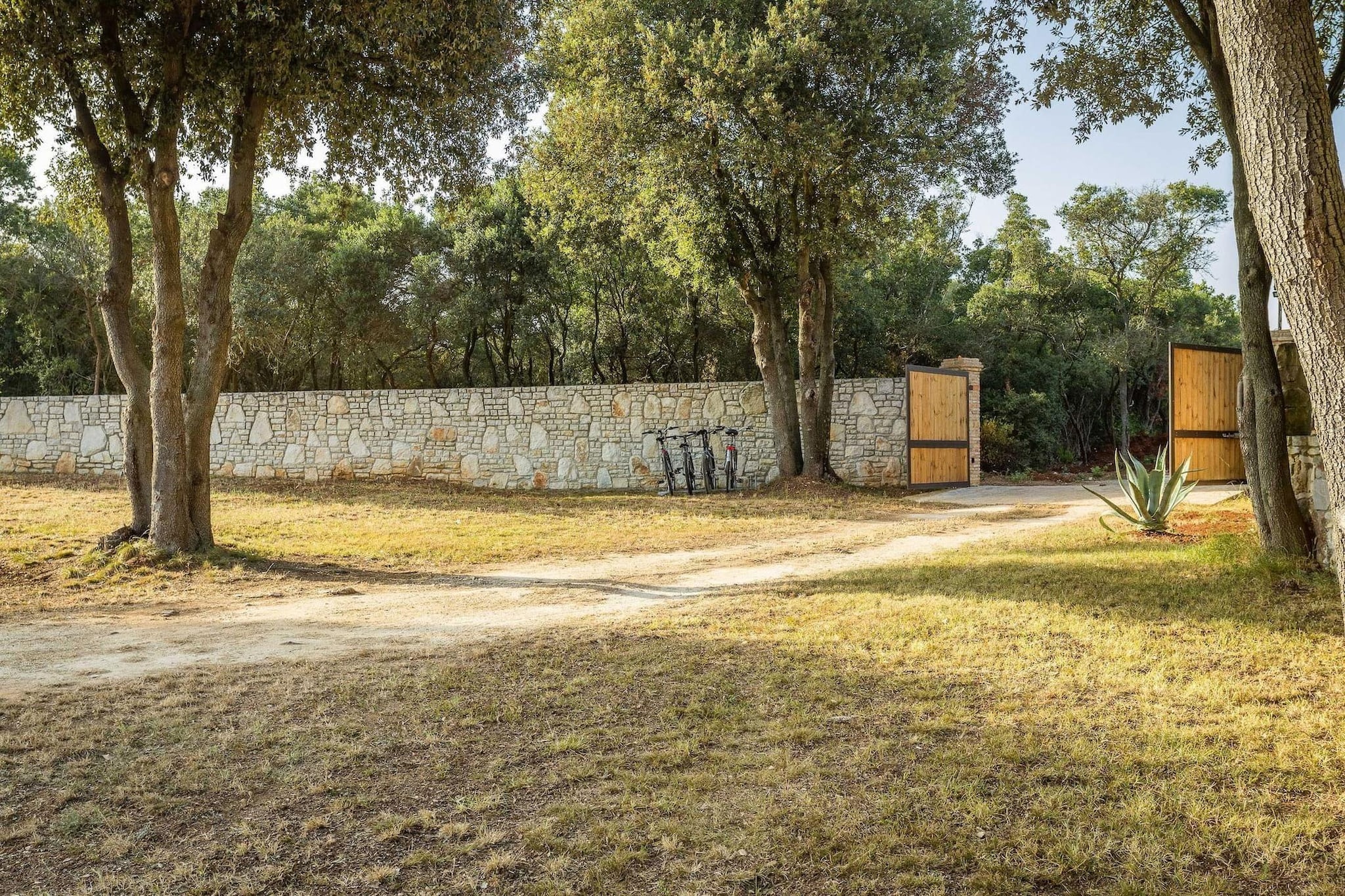 Casa Vala Romana - Big Garden, Jacuzzi, Free Bikes
