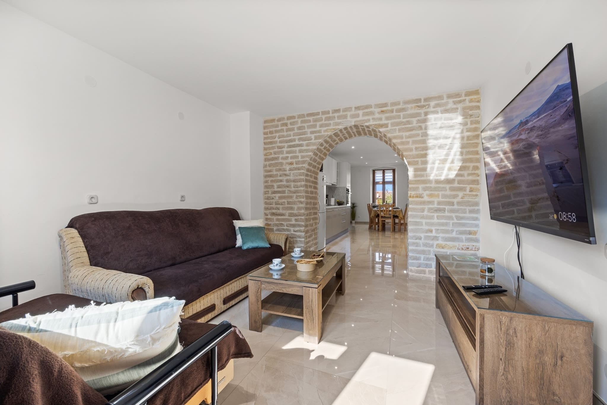 Kristijan & Jelena - Pool, Jacuzzi, Playground-Woonkamer