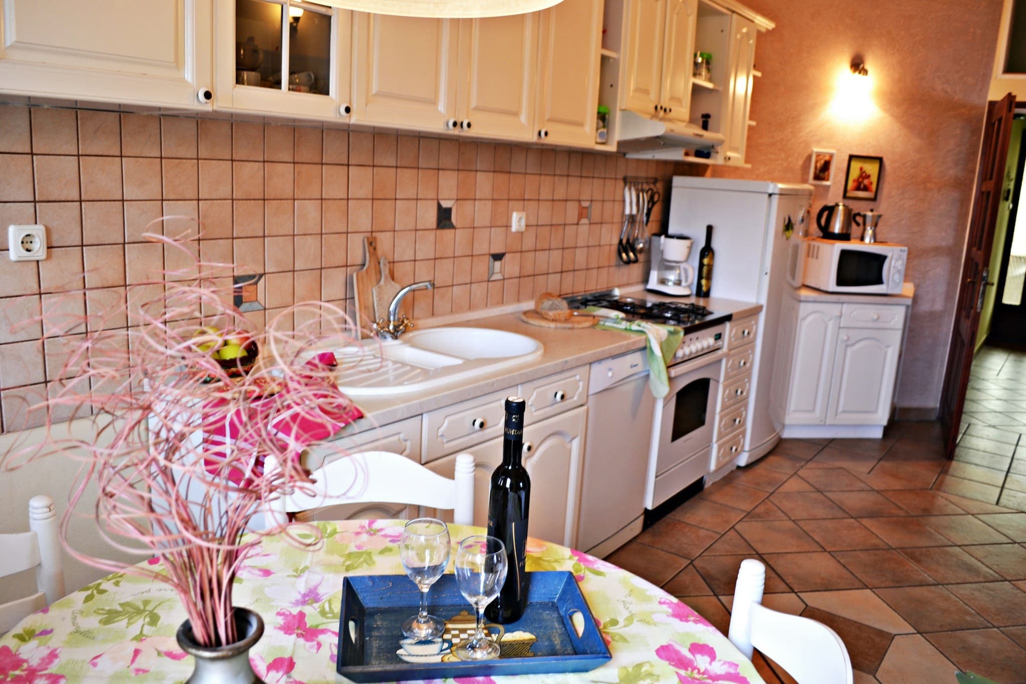 Apartment Ulika - Private Pool, Mountain View-Keuken