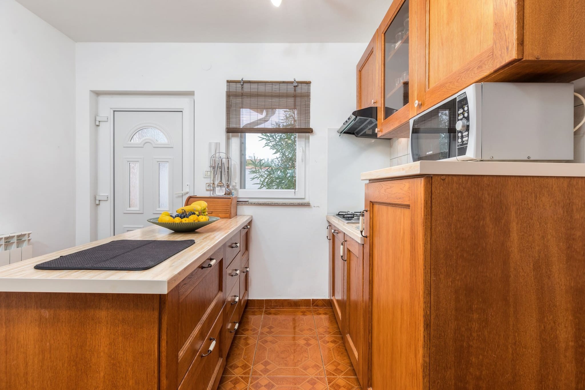 Apartment with Pool in Liznjan - Buneta-Keuken