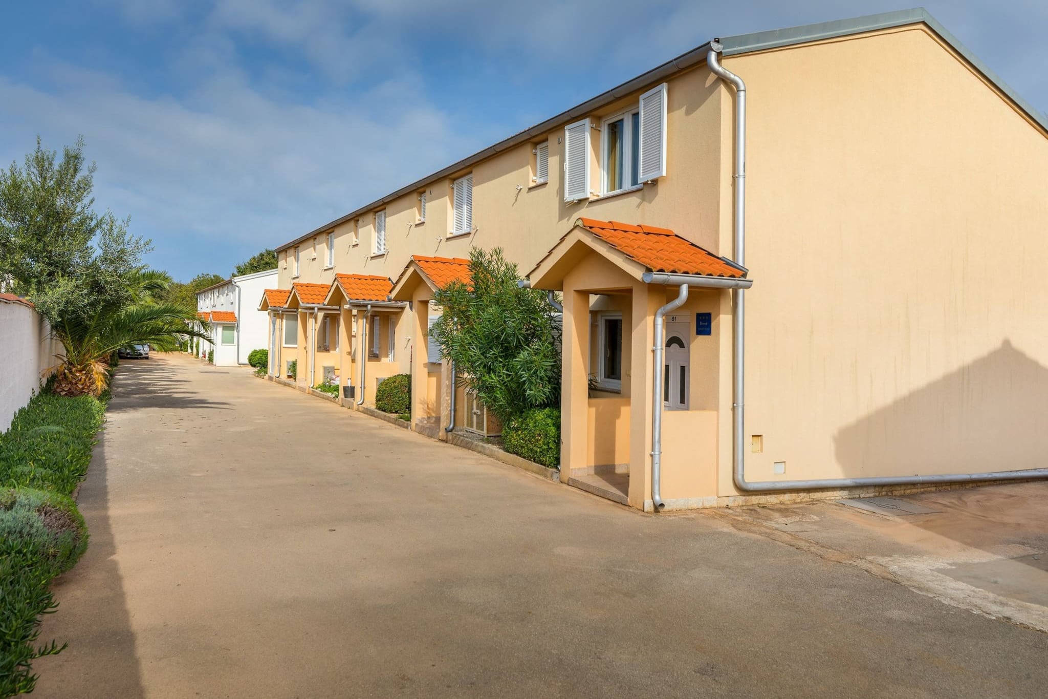 Apartment with Pool in Liznjan - Buneta-Buitenlucht