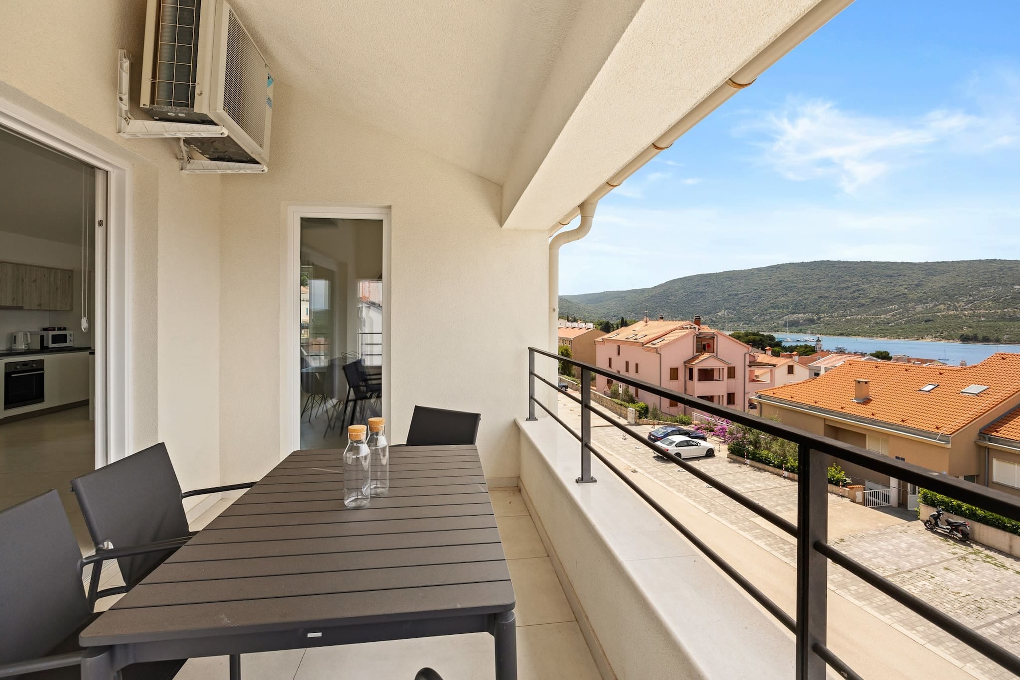 Enchanting Summer Apartment-Terrace balcony