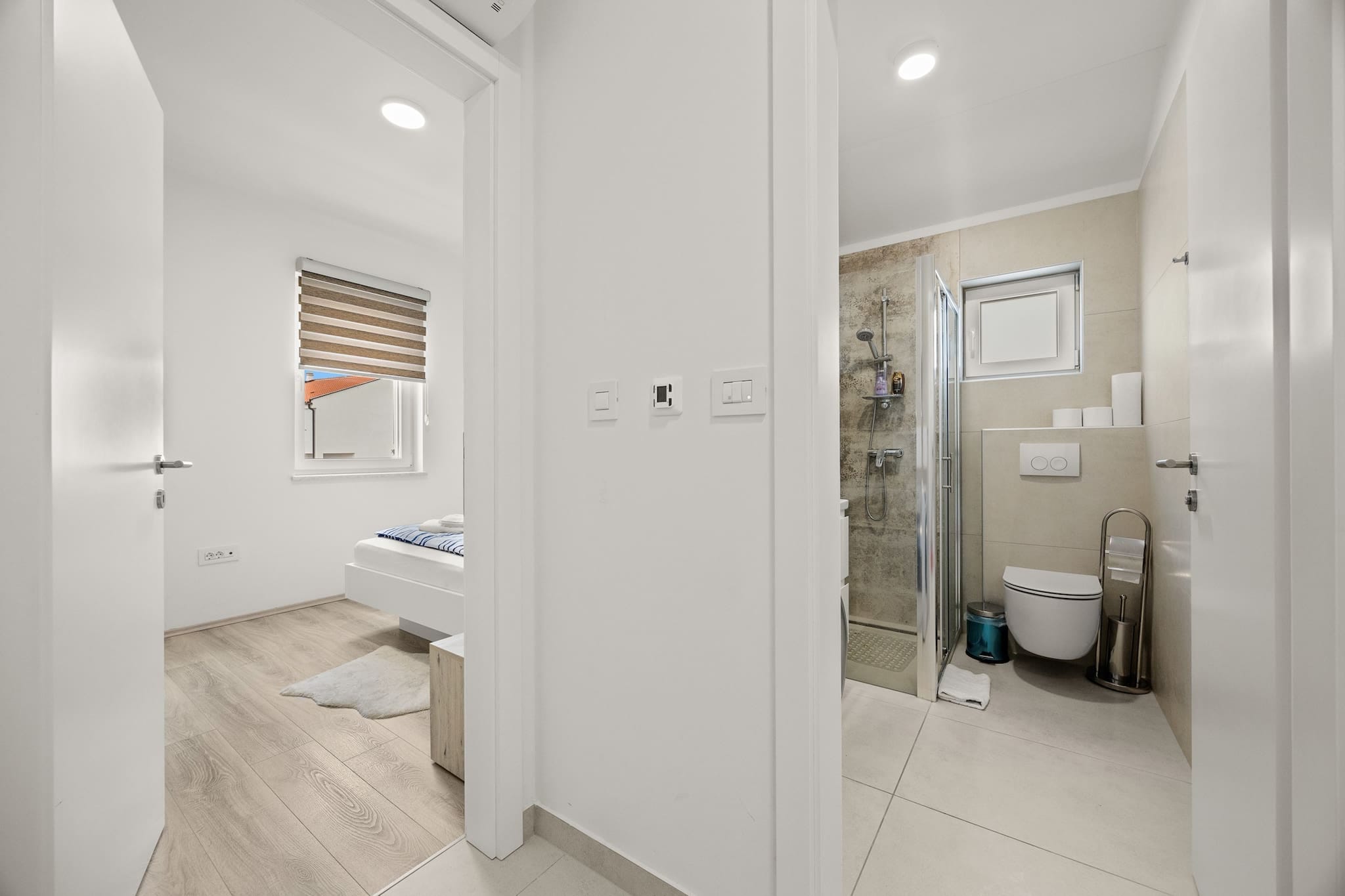 Enchanting Summer Apartment-Bathroom