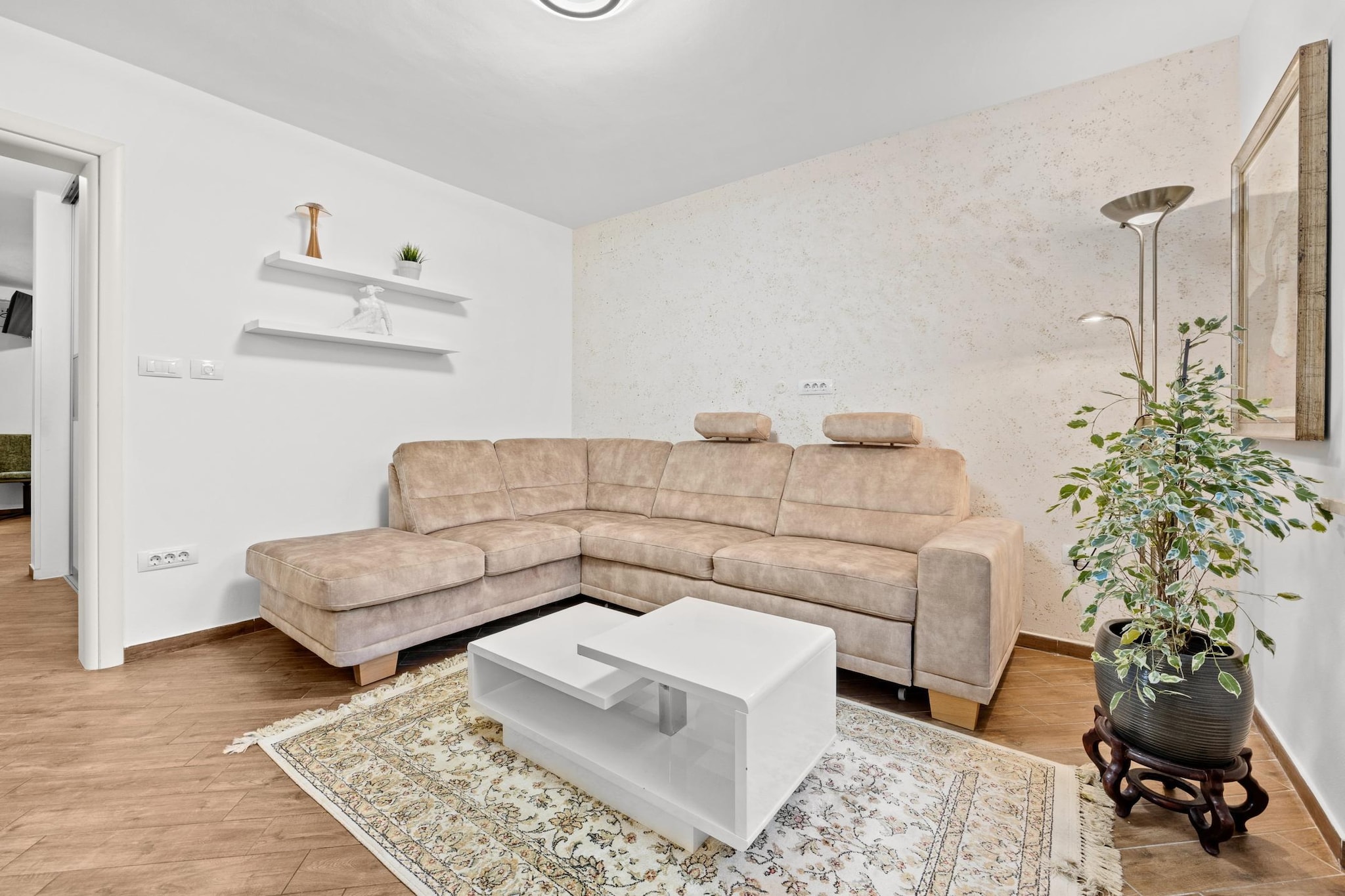 Villa Pineta two bedroom apartment - Salon