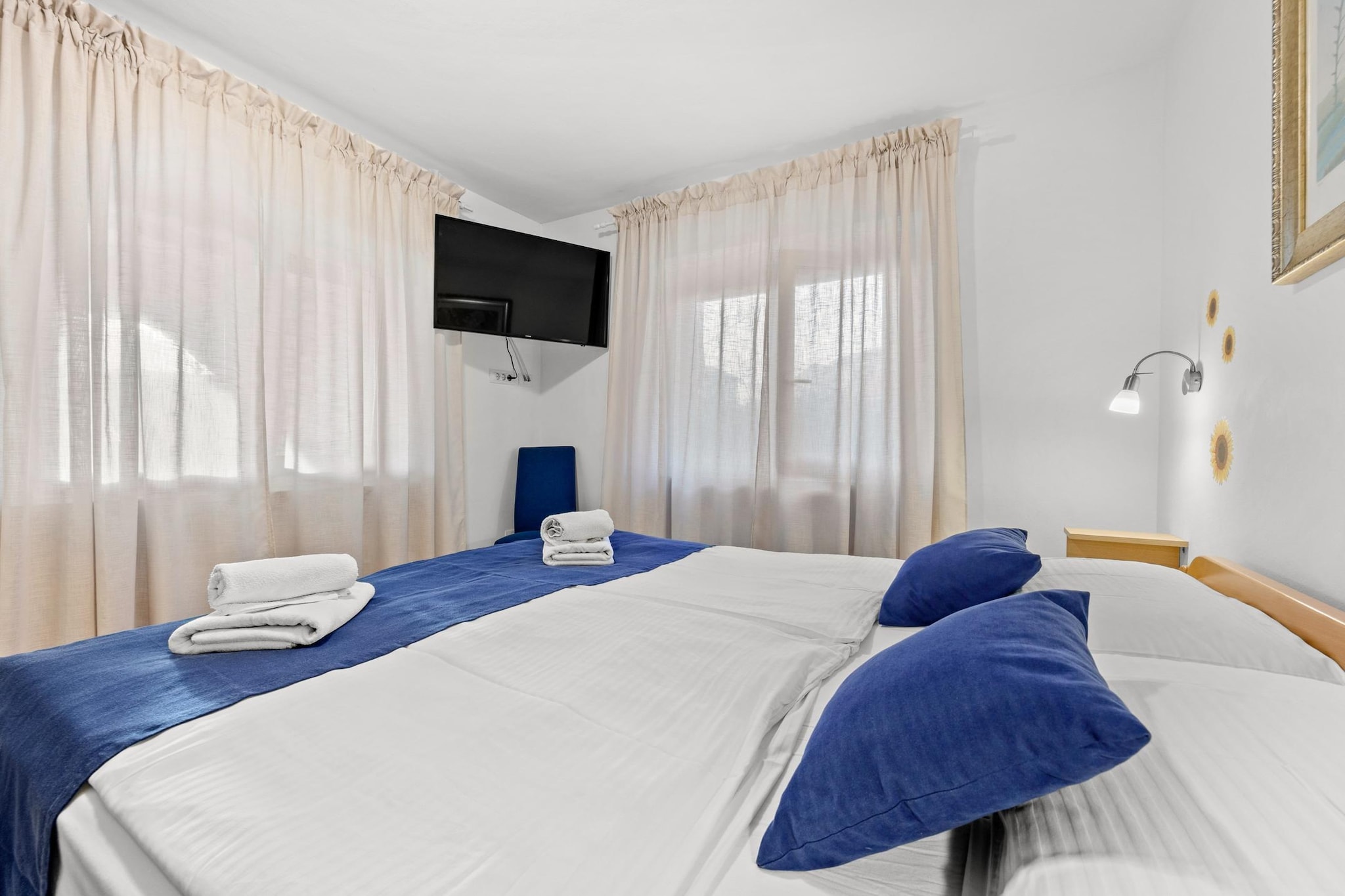 Villa Pineta two bedroom apartment - Chambre