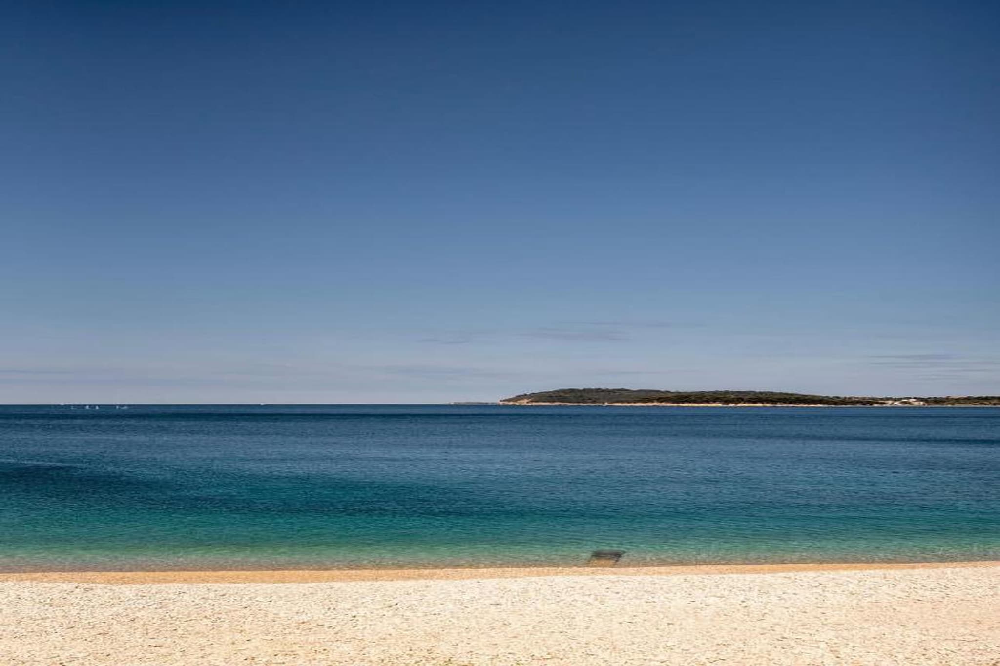Barbariga Beach Apartment-Areas summer 20km