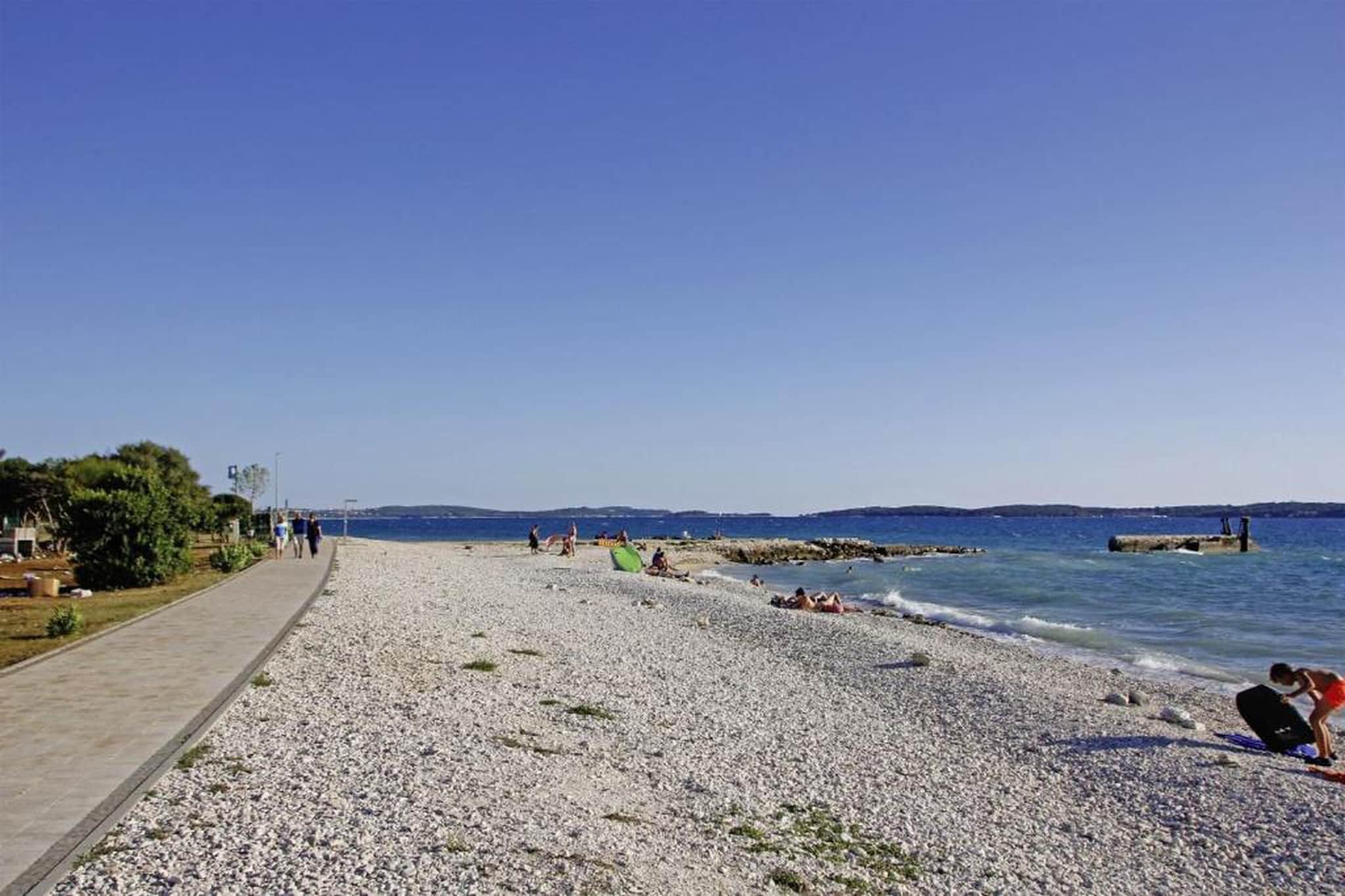 Barbariga Beach Apartment-Areas summer 20km
