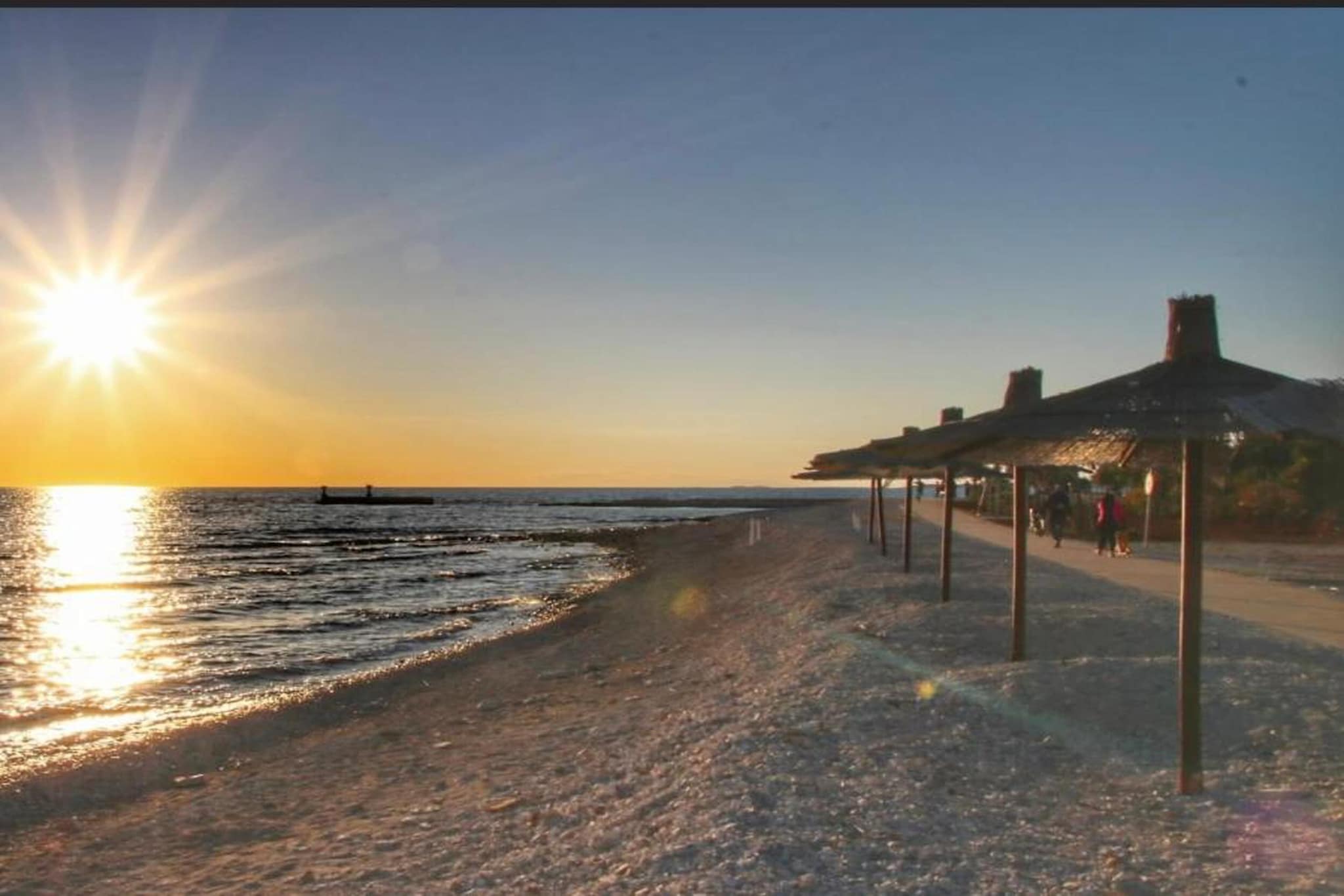 Barbariga Beach Apartment-Areas summer 20km