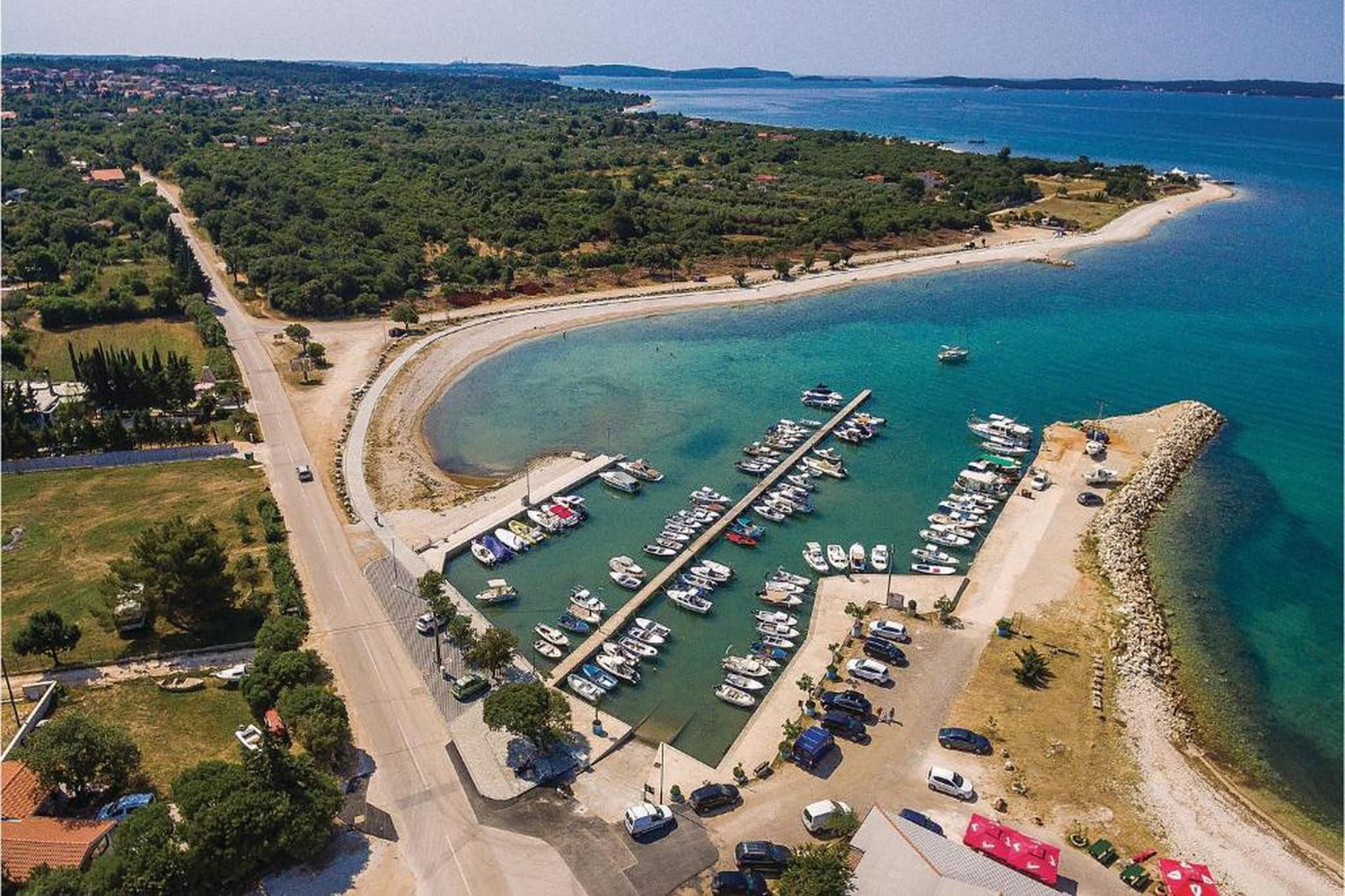 Barbariga Beach Apartment-Areas summer 20km