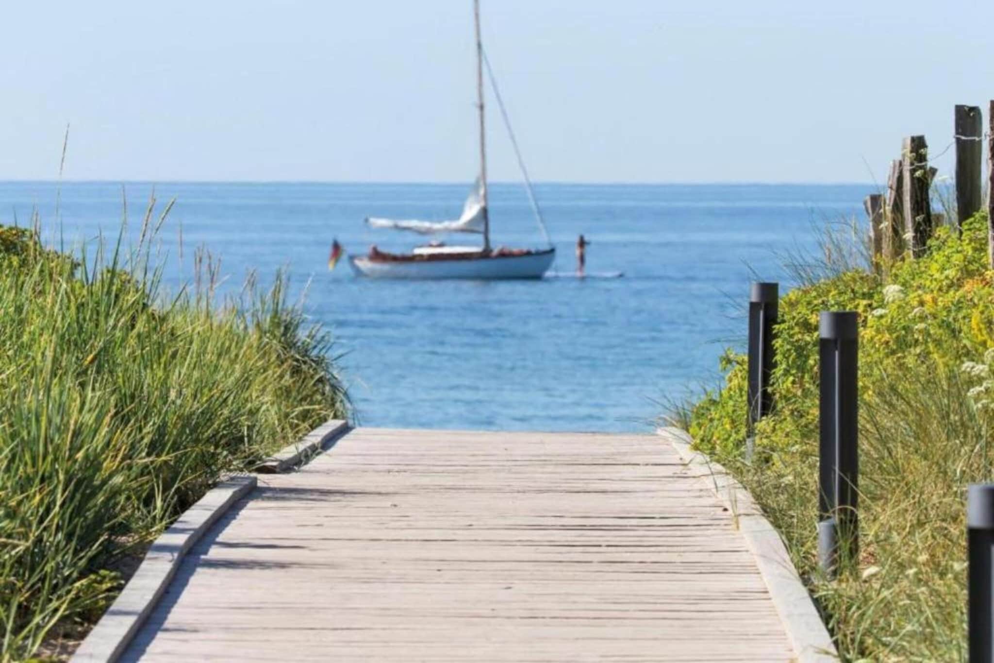 Hausboot in Ribnitz-Damgarten-Gebieden zomer 20km