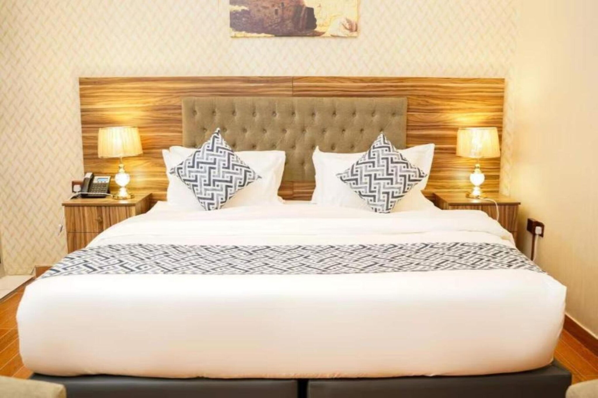 Deluxe Designer Studio in Palette Credi Stay