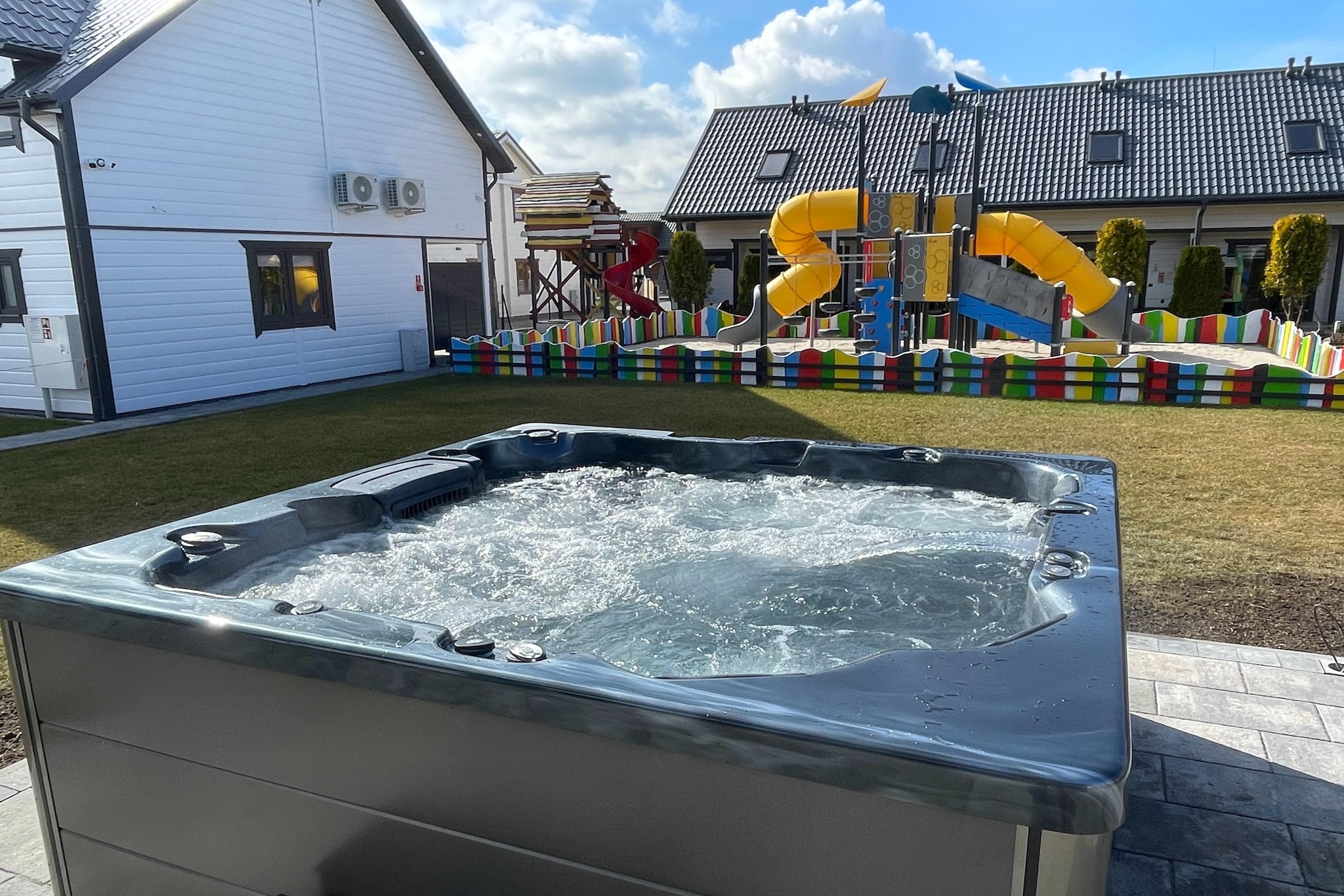 Holiday homes near the beach, sauna, jacuzzi